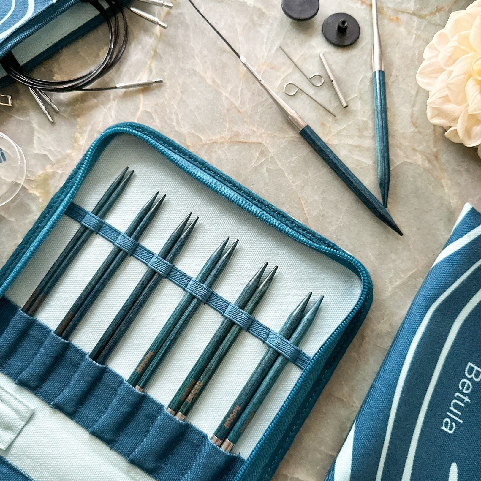 2917-betula-interchangeable-circular-needle-set-deluxe-cerulean-1.webp