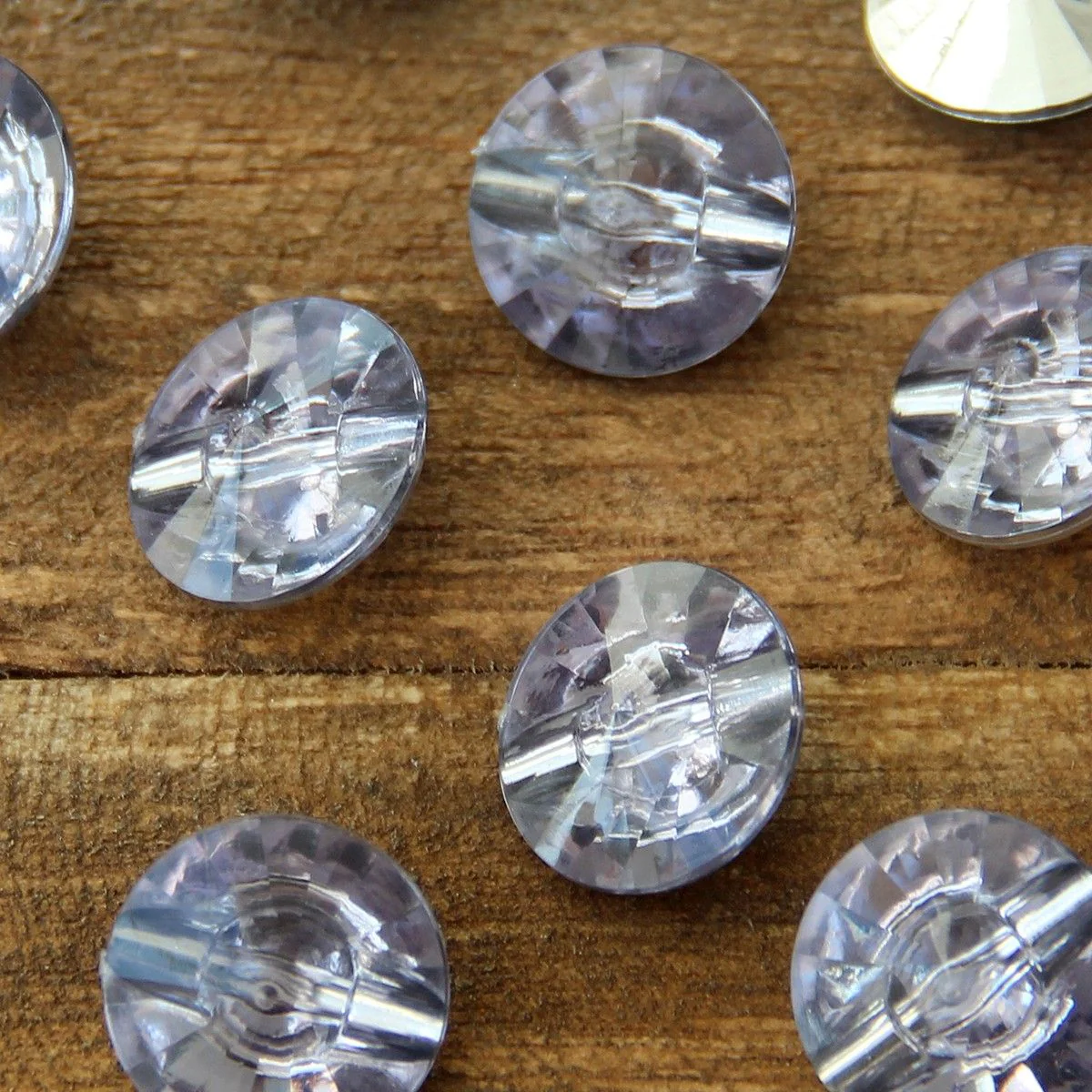2979-tunnel-shank-cocktail-buttons-18-mm-0-7-inches–1.webp