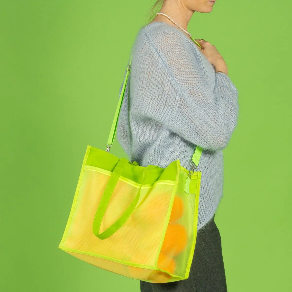 3049-mesh-shoulder-bag-1.webp