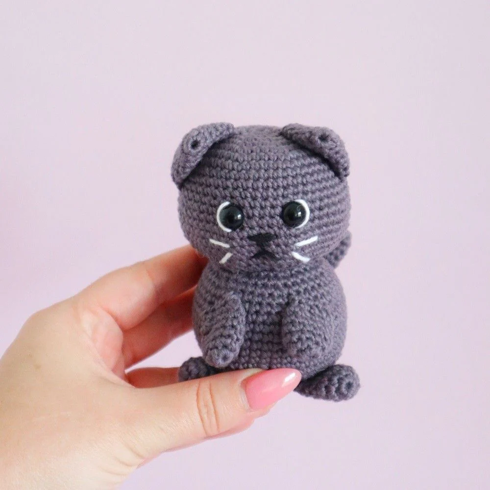 5639-pot-pet-kitty-amigurumi-1.webp