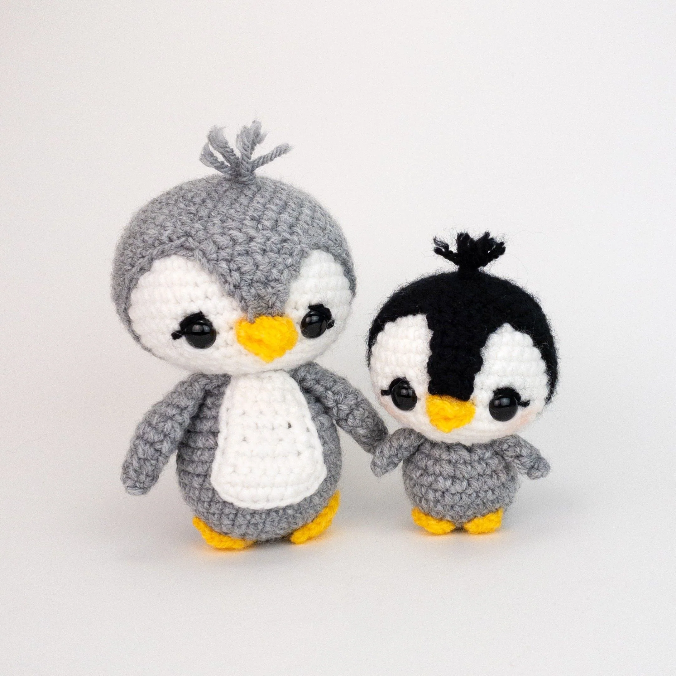 5678-mama-penguin-baby-piper-1.webp