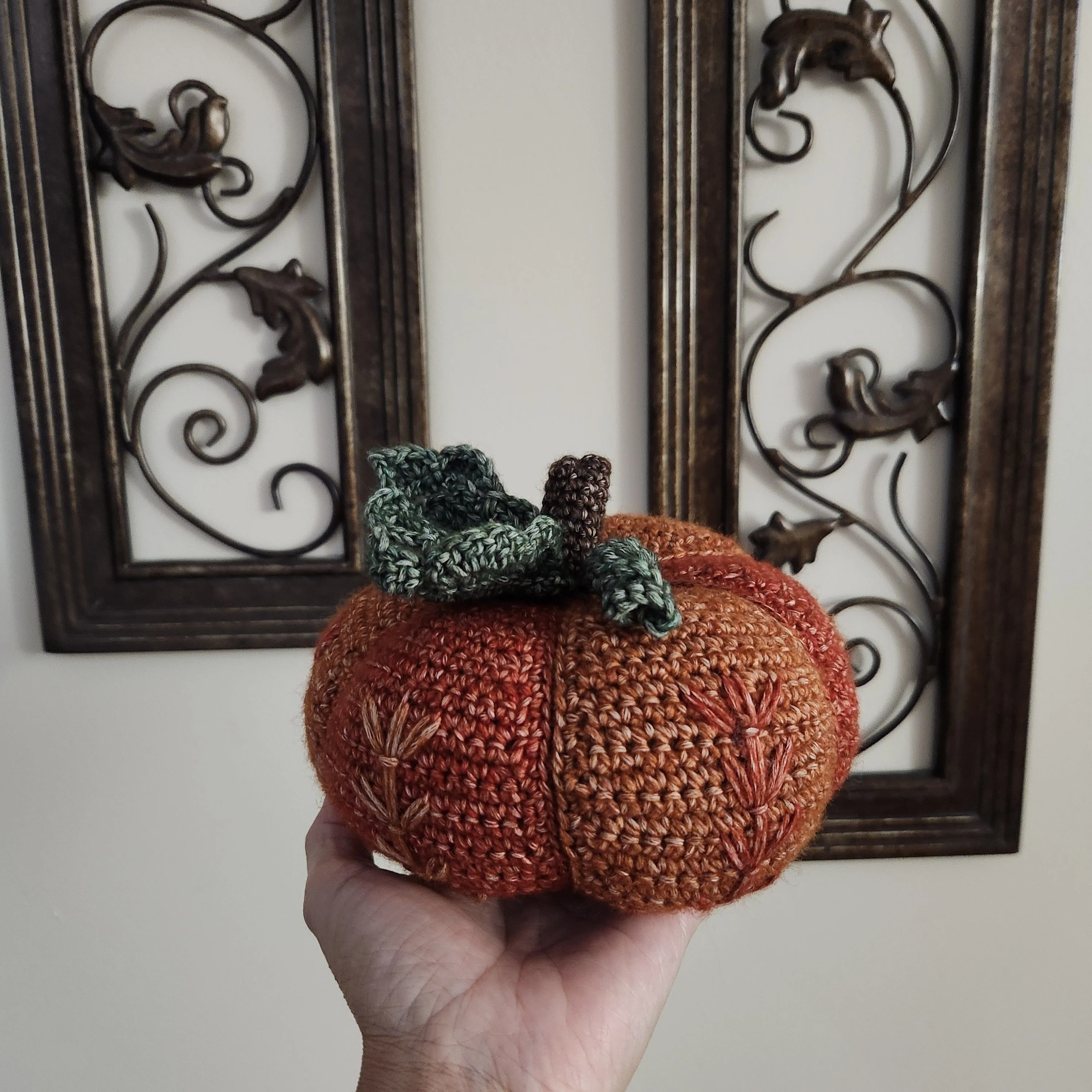 5681-embroidered-fall-pumpkin-1.webp
