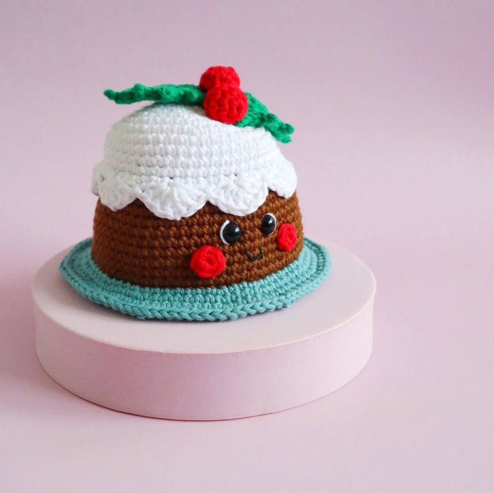 5692-cody-the-christmas-pudding-1.webp