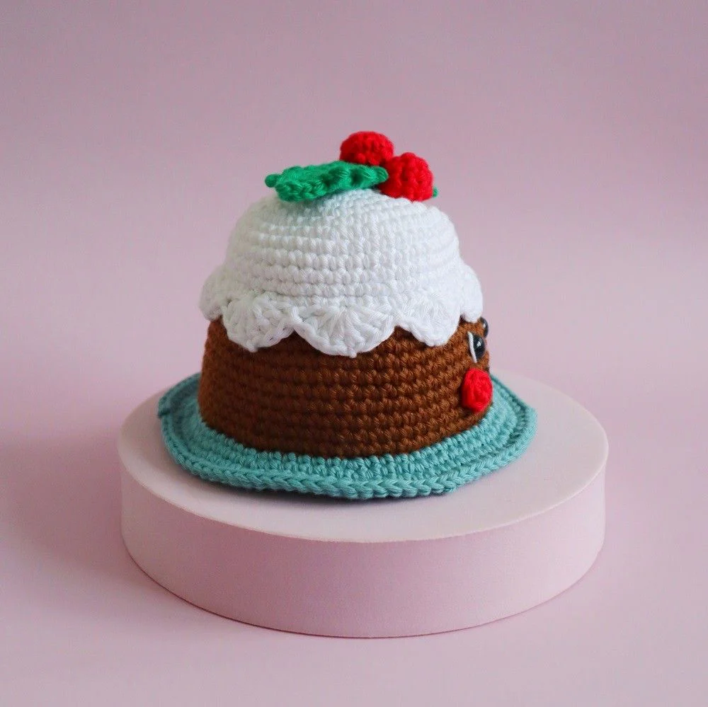 5692-cody-the-christmas-pudding-1.webp