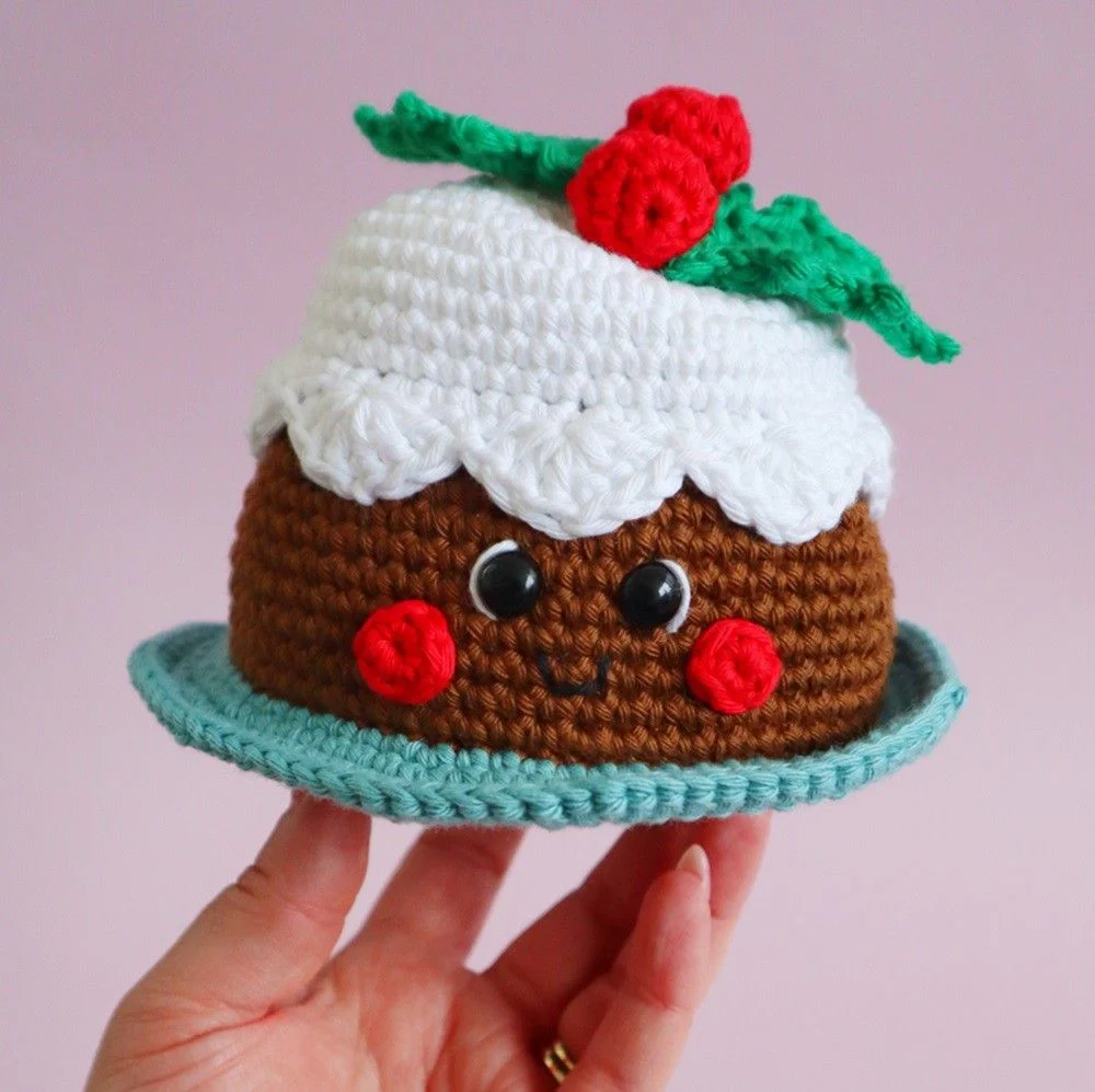 5692-cody-the-christmas-pudding-1.webp