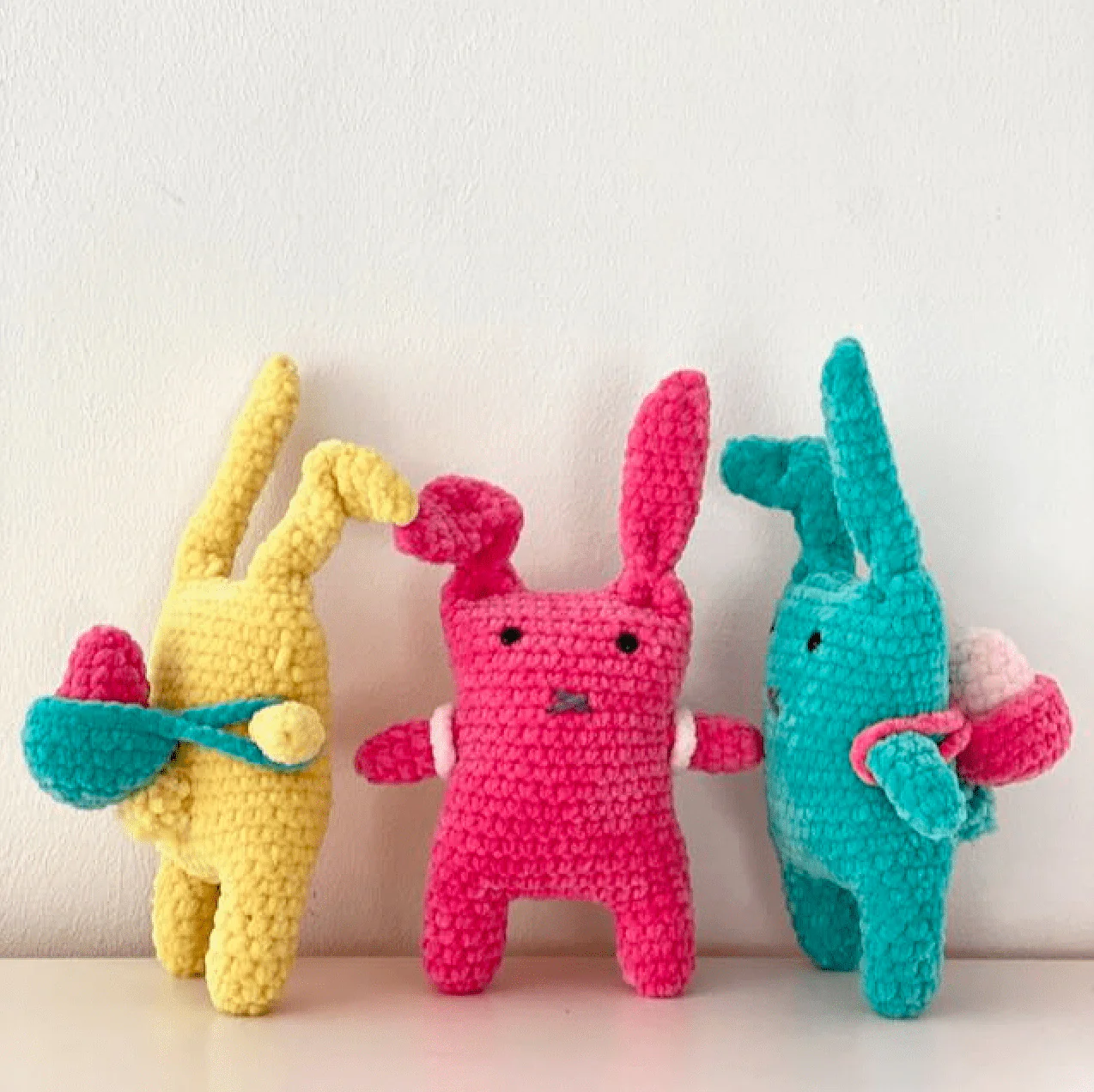 5709-easter-bunnies-1.webp
