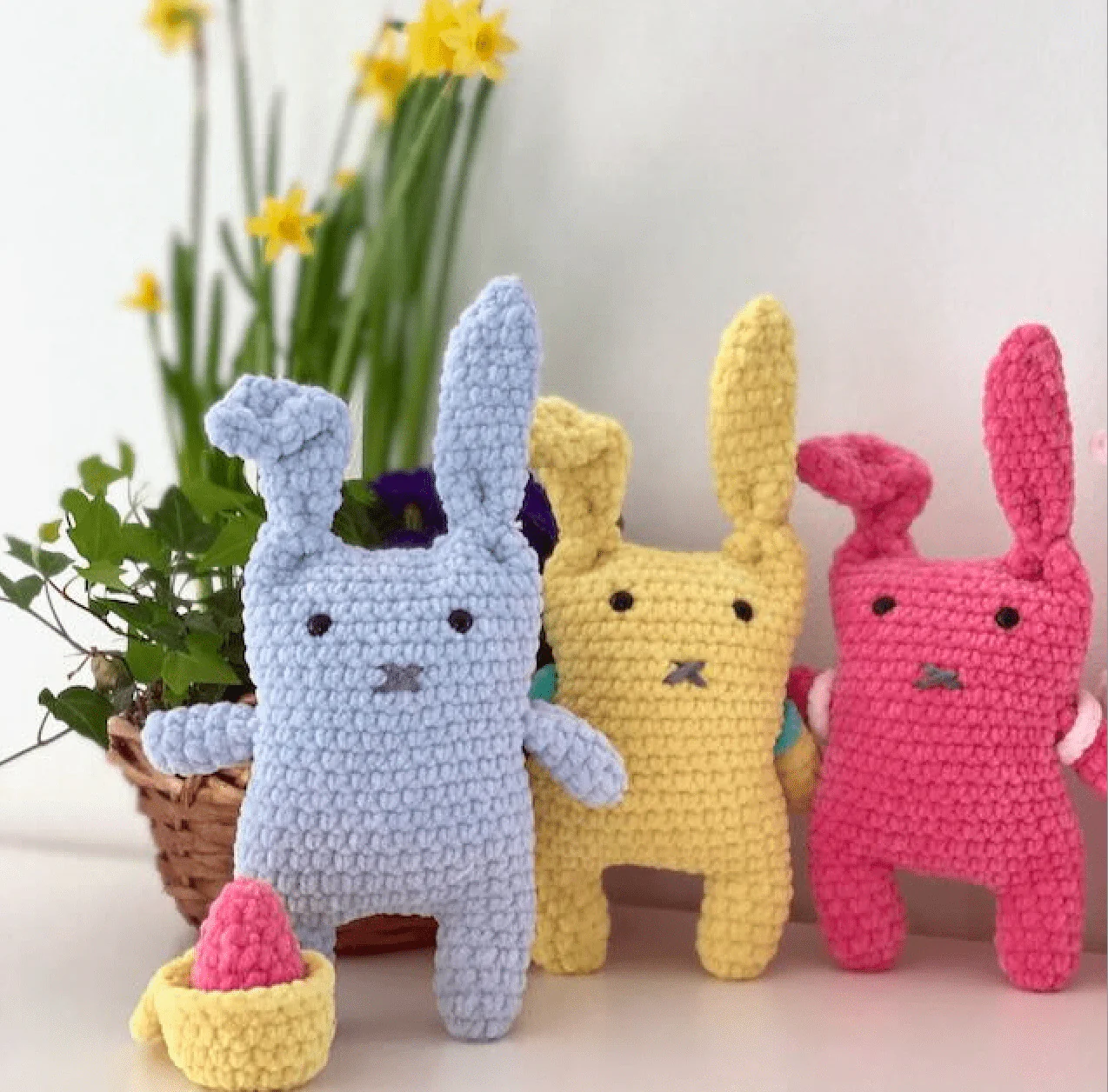 5709-easter-bunnies-1.webp