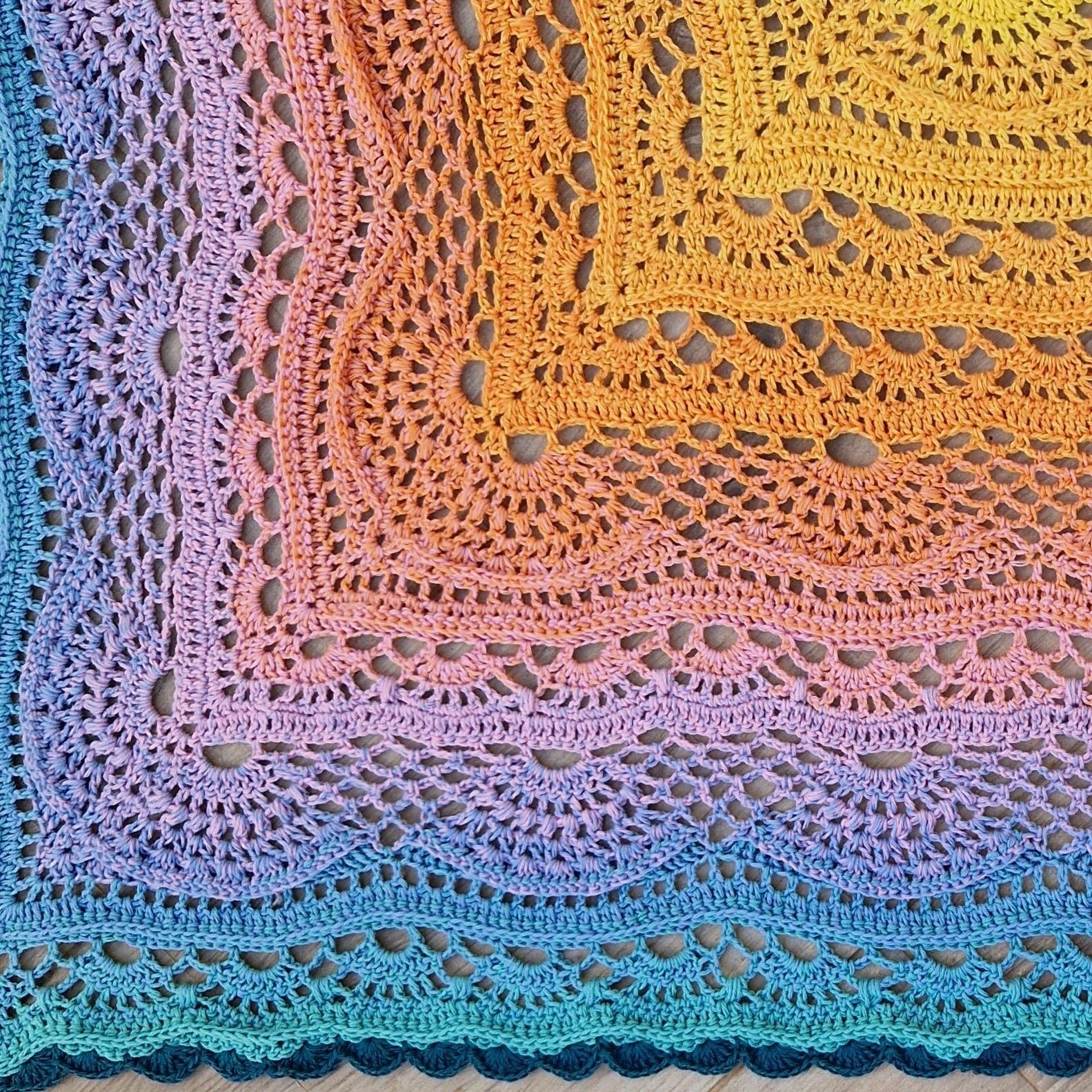 577-darjeelingtea-shawl-1.jpg