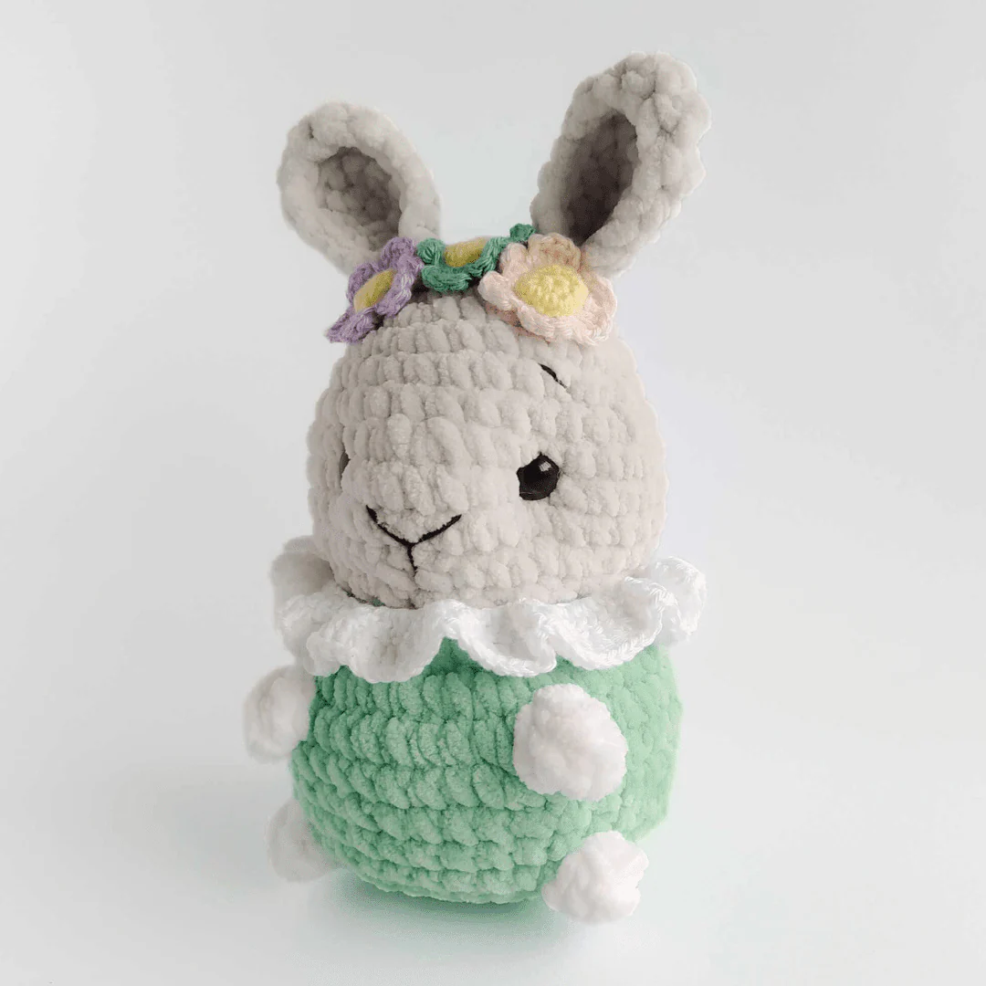 5779-flora-and-daisy-1.webp