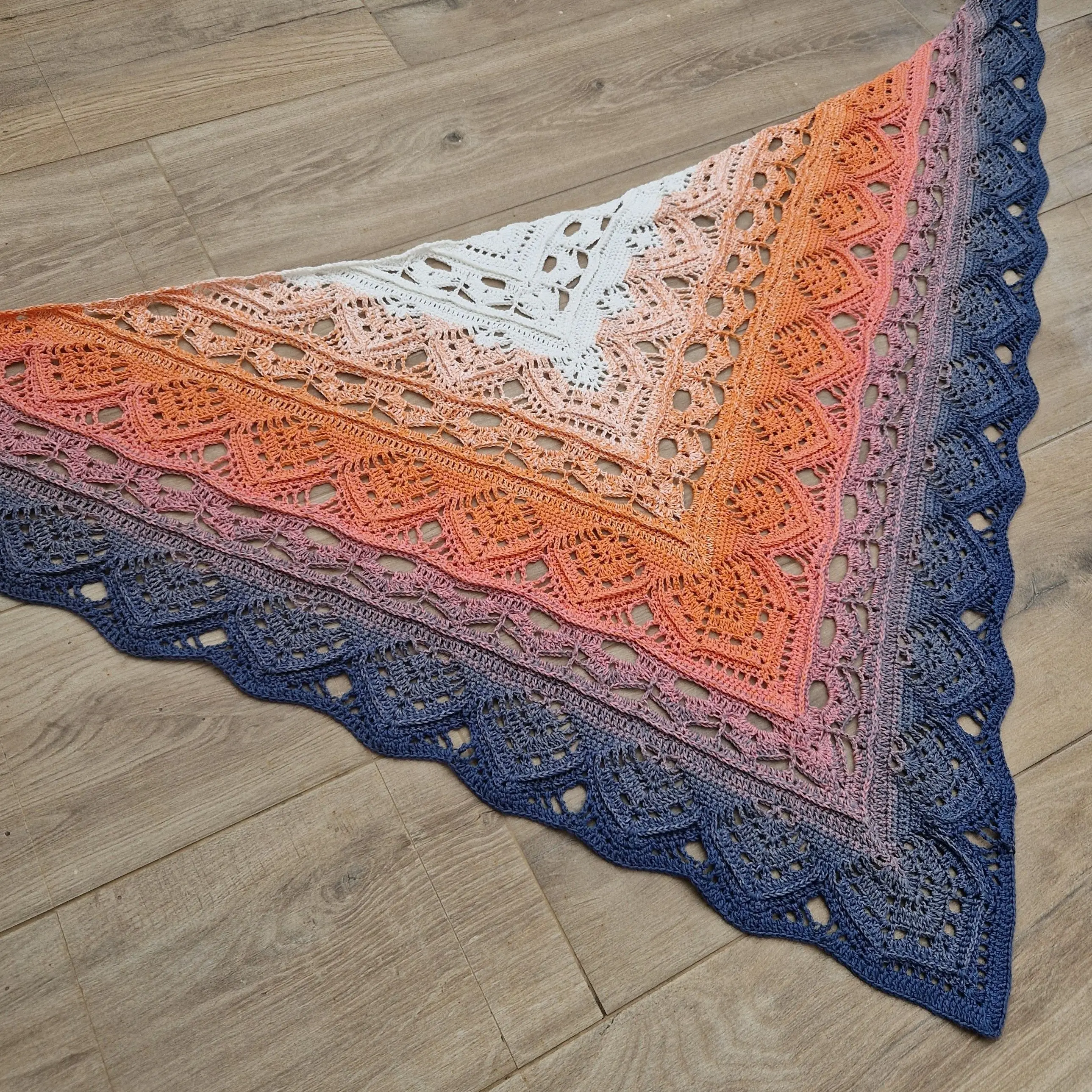 578-ceylontea-shawl-1.jpg