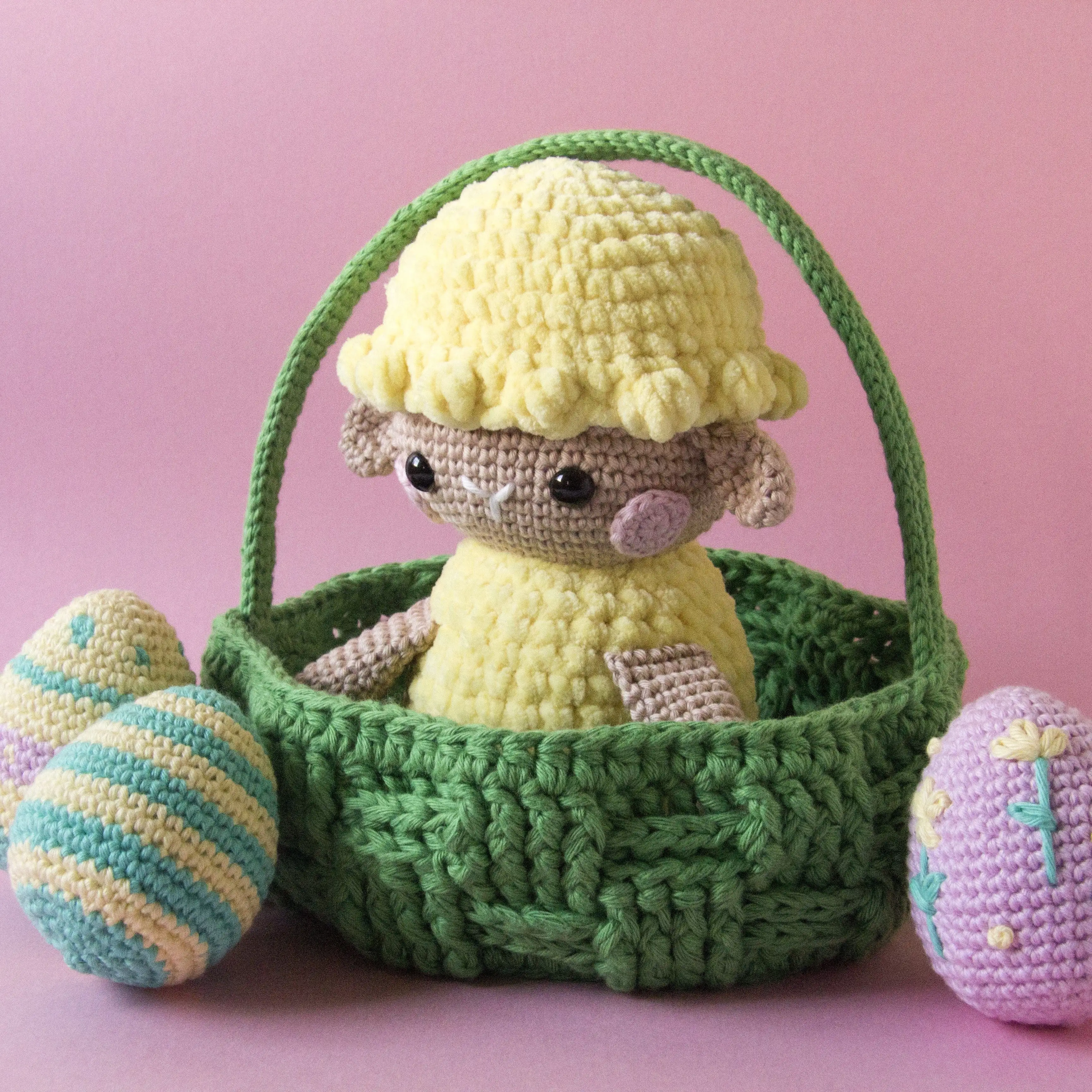 5823-lucy-the-easter-lamb-1.webp