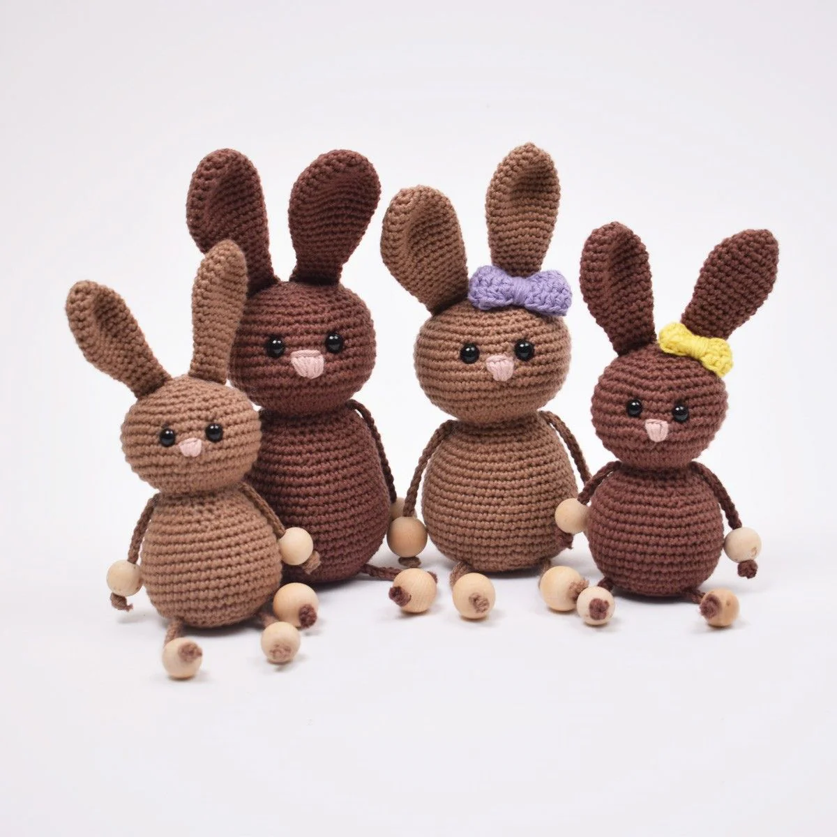 5835-easter-bunnies-small-1.webp