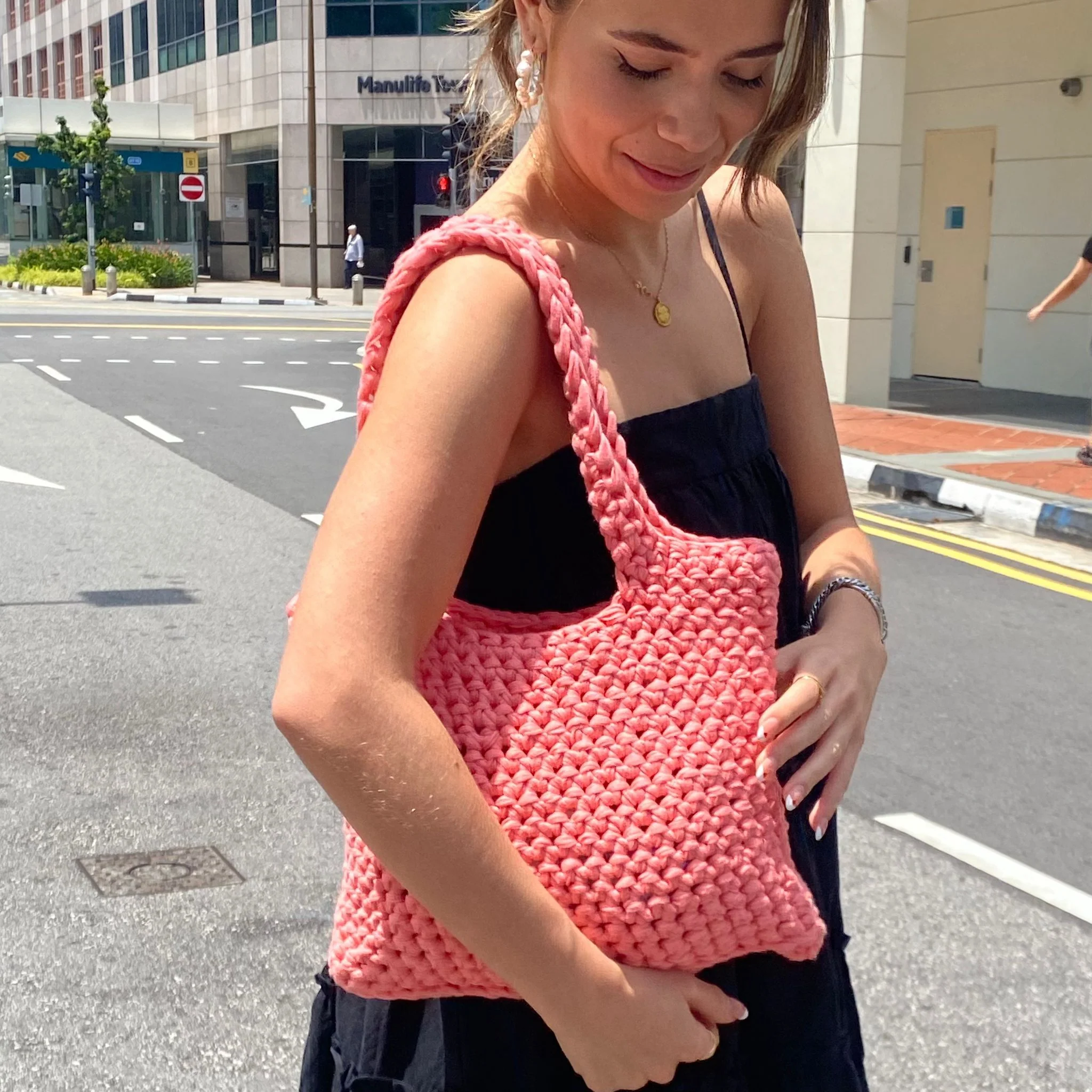 588-trendy-everyday-handbag-1.webp