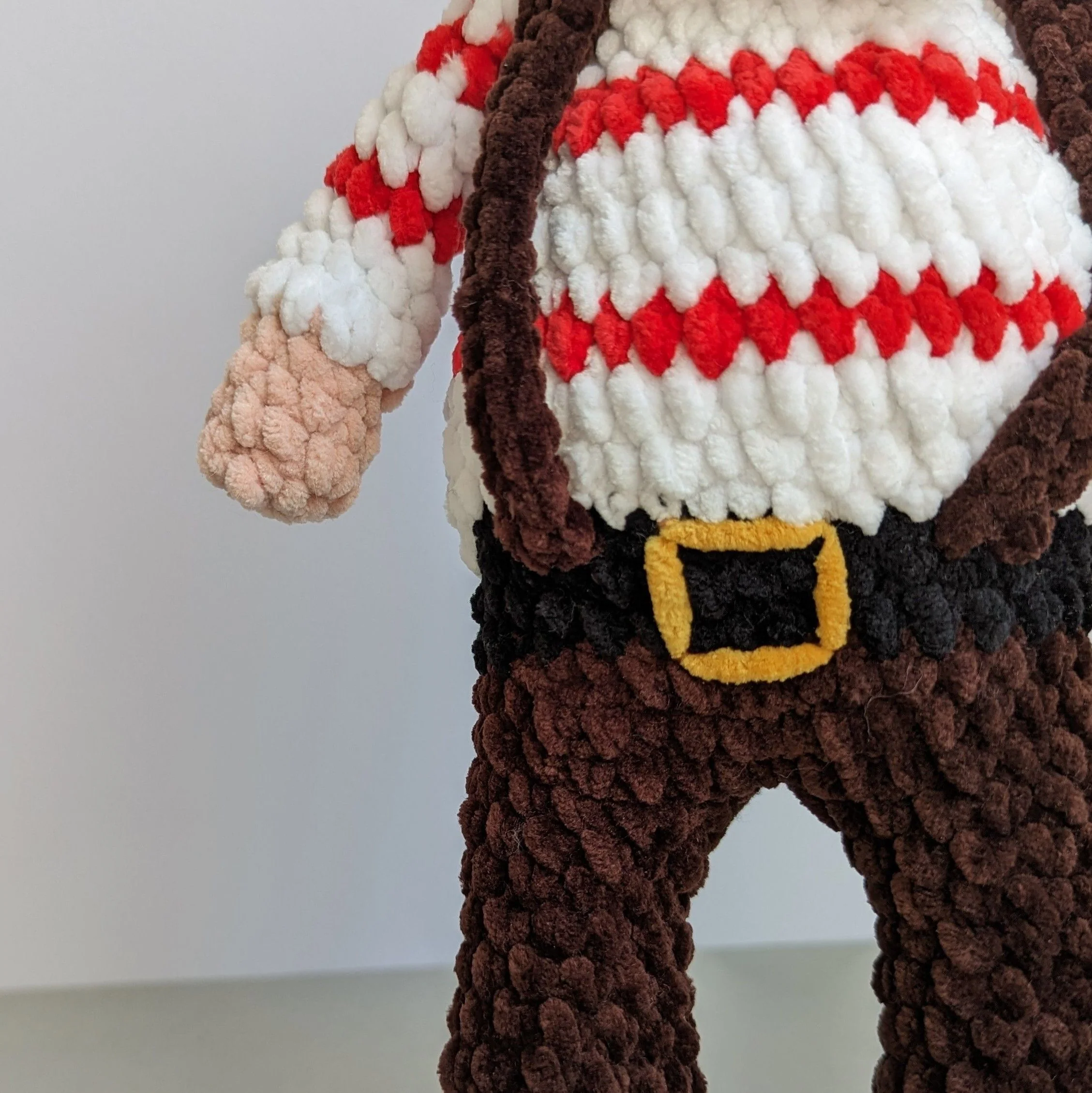 5906-cuddly-santa-1.webp