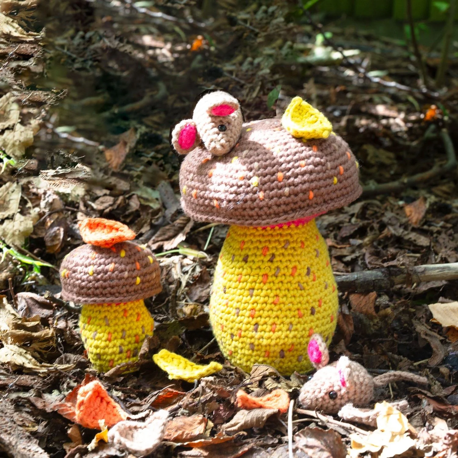 5907-mushrooms-mice-1.jpg