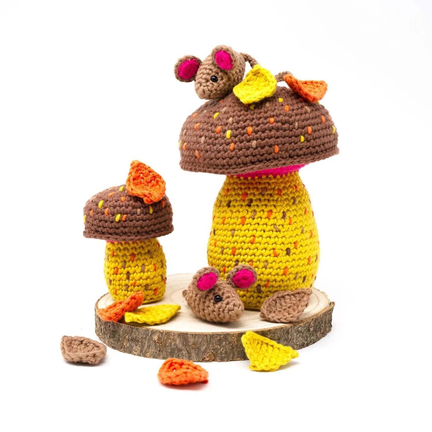 5907-mushrooms-mice-1.jpg