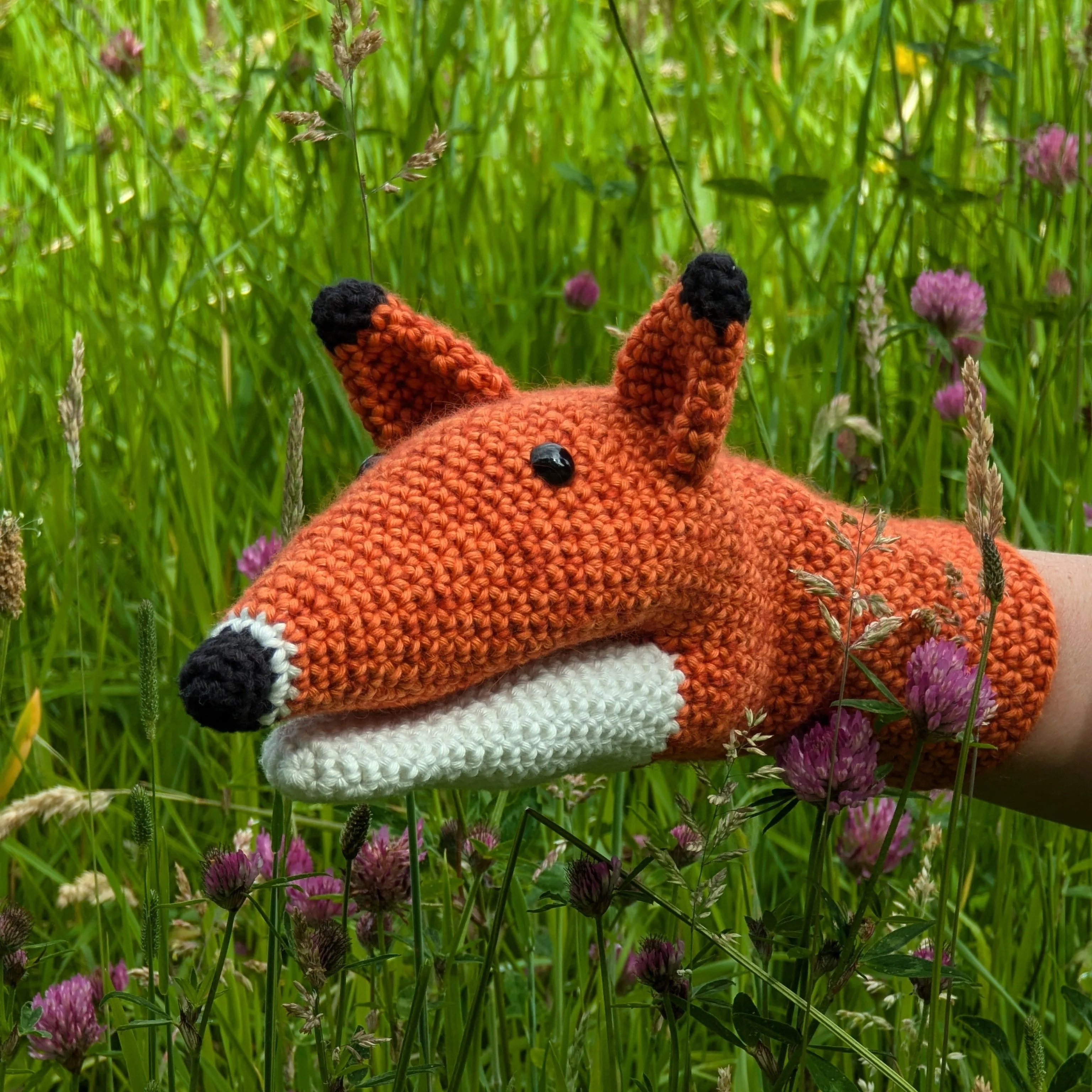 5908-fergus-the-fox-hand-puppet-1.webp