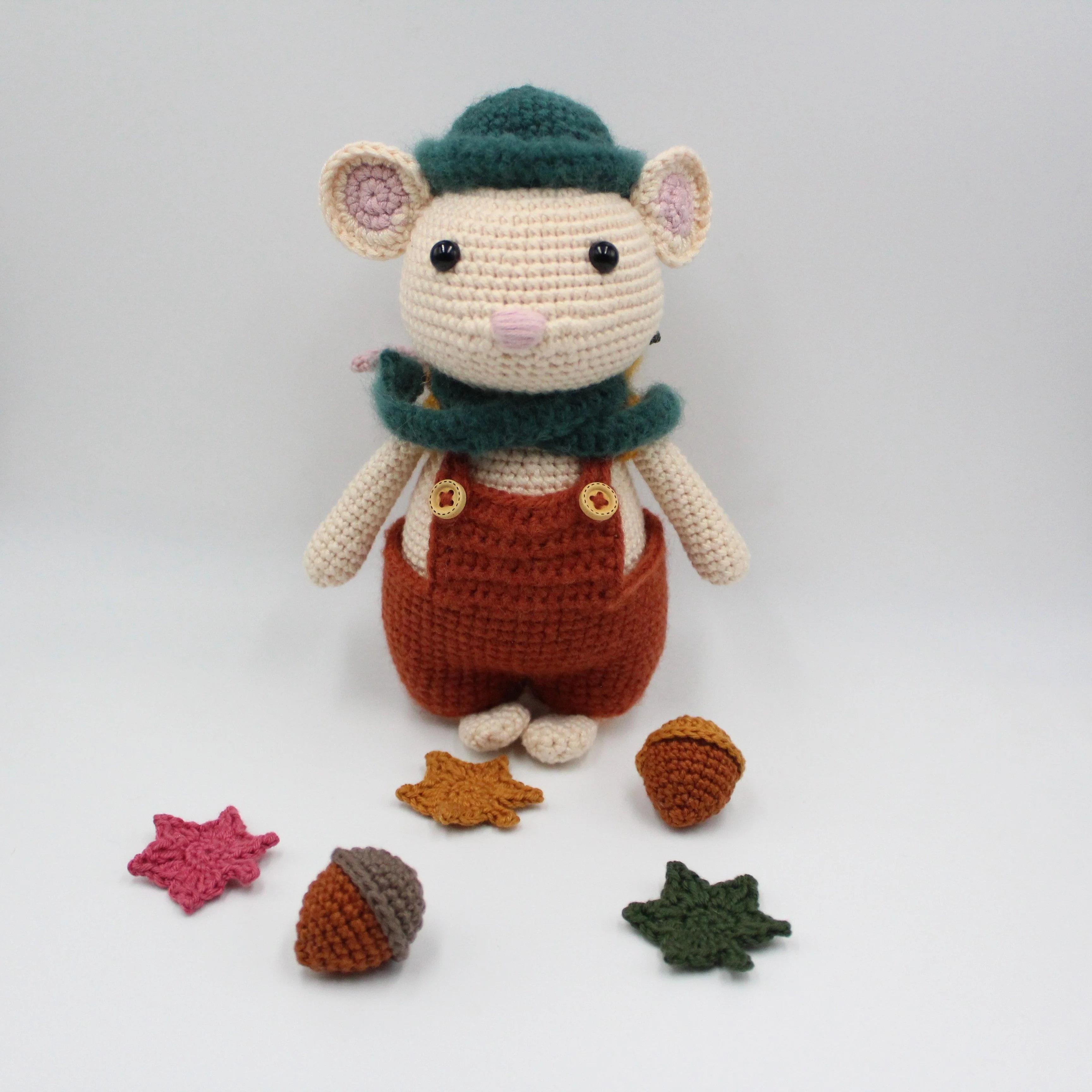 5909-mathias-the-mouse-1.webp