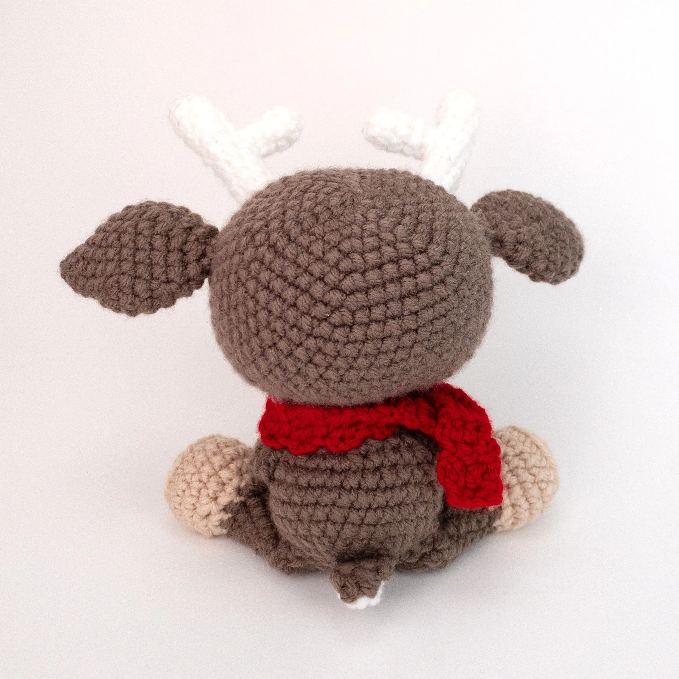 6007-devin-the-deer-1.webp