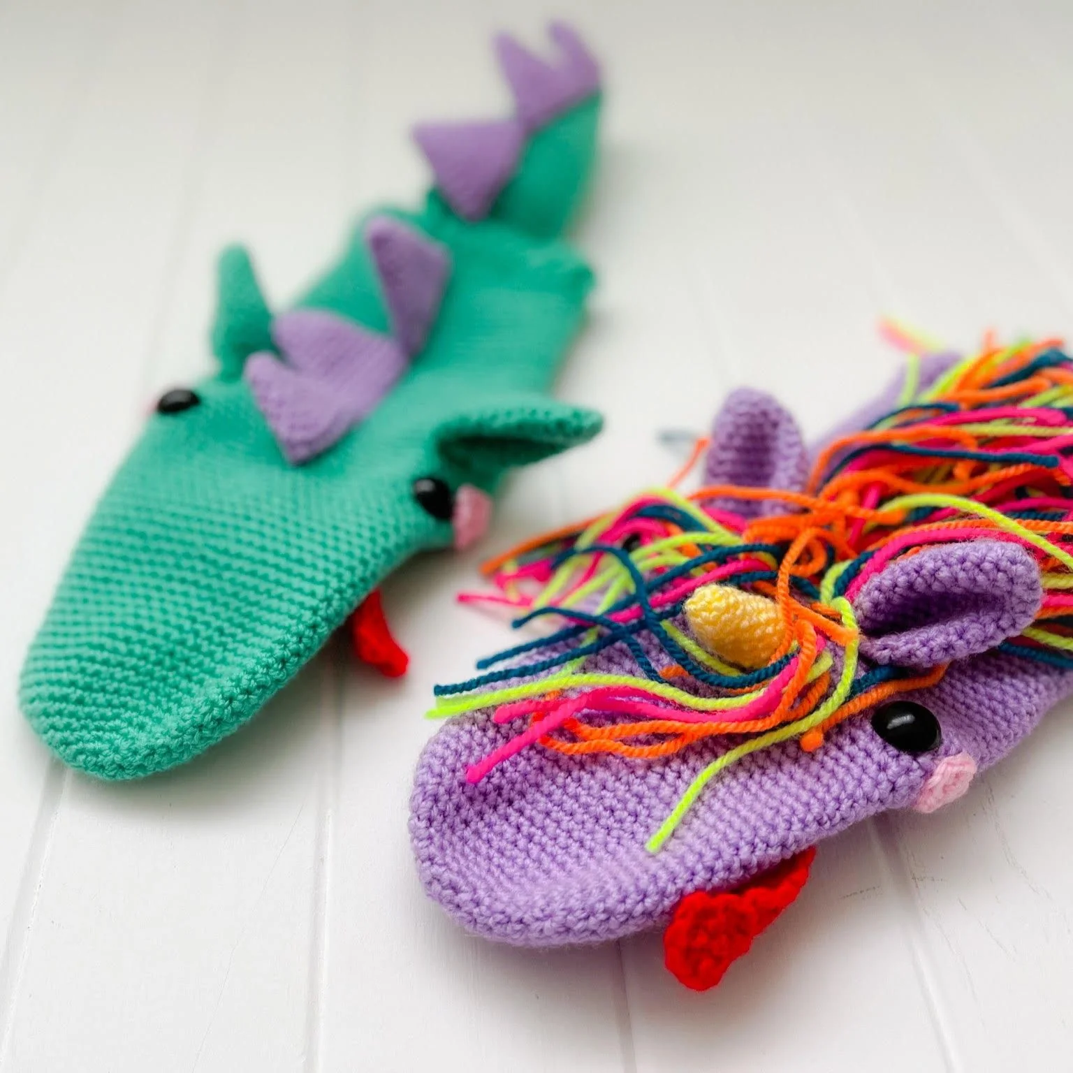 6015-shiny-sock-puppets-1.webp