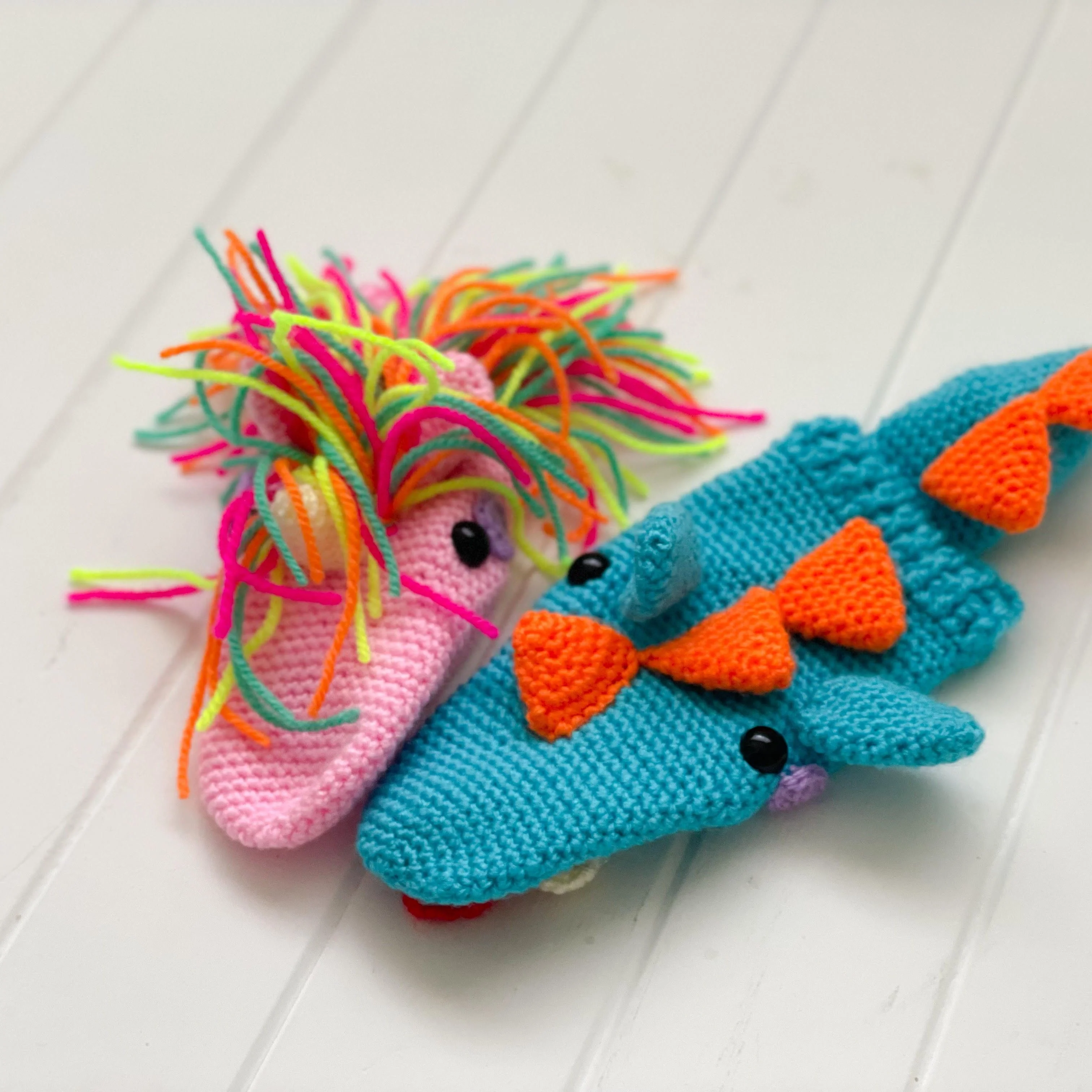 6015-shiny-sock-puppets-1.webp