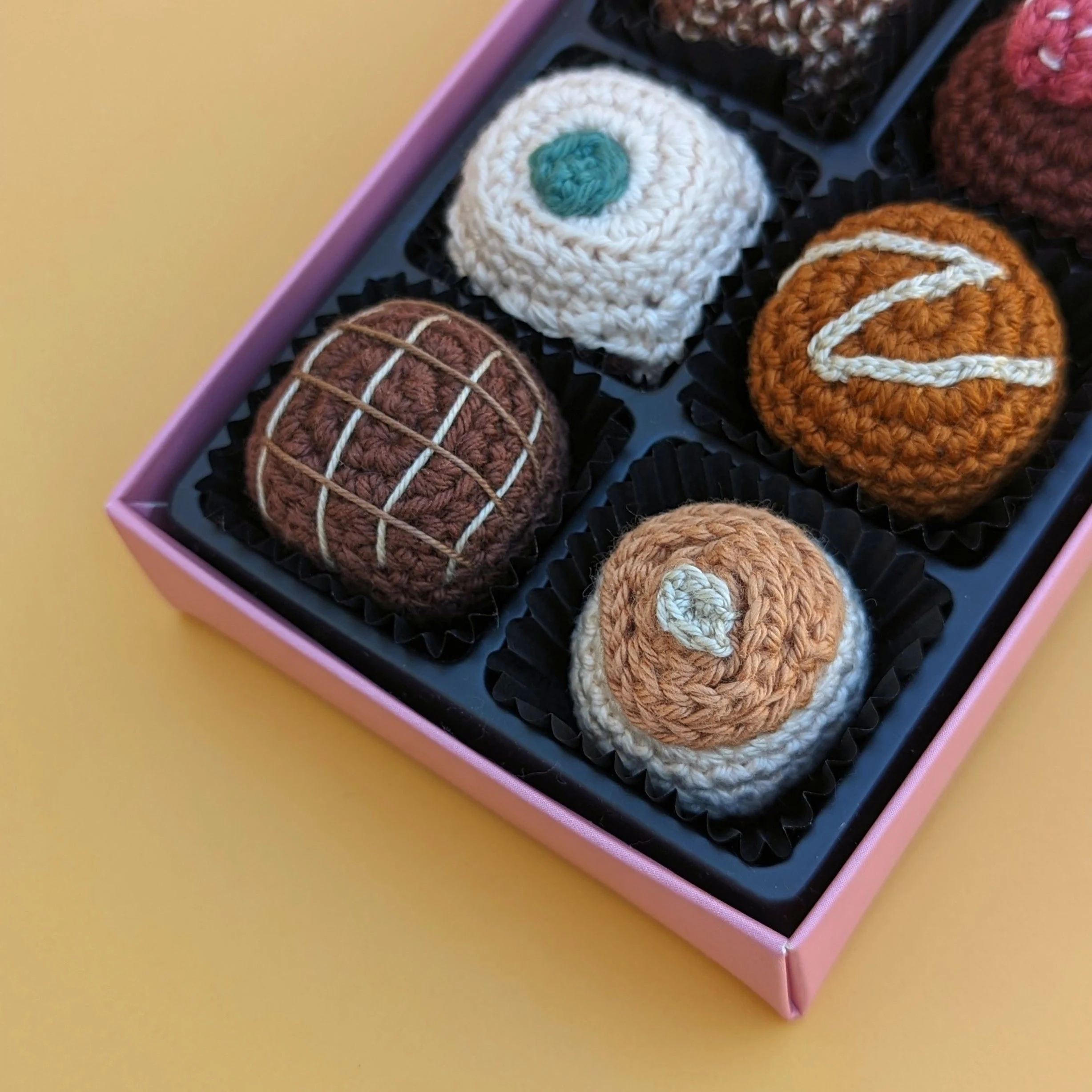 6043-filled-chocolates-1.webp