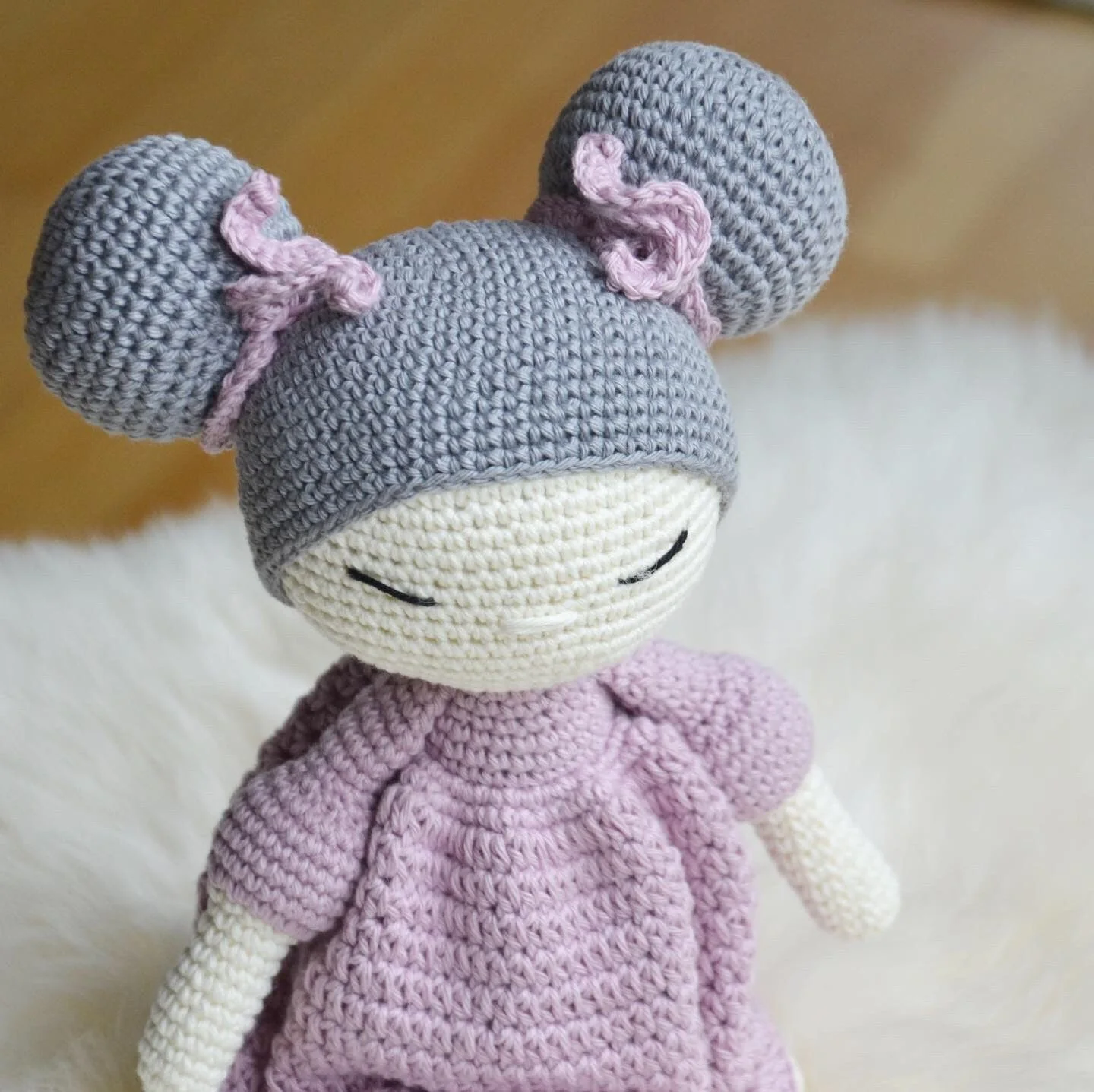6052-ingrid-doll-1.webp