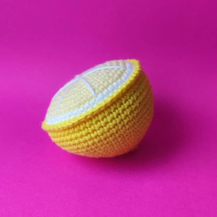6155-lemon-play-food-1.webp