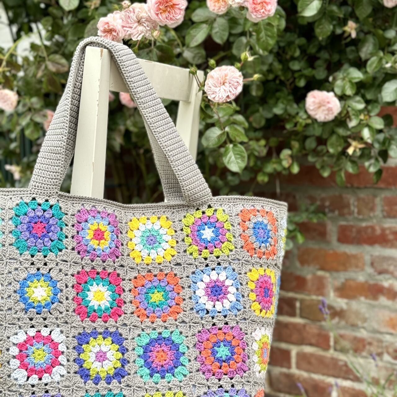 618-flower-square-bag-1.webp