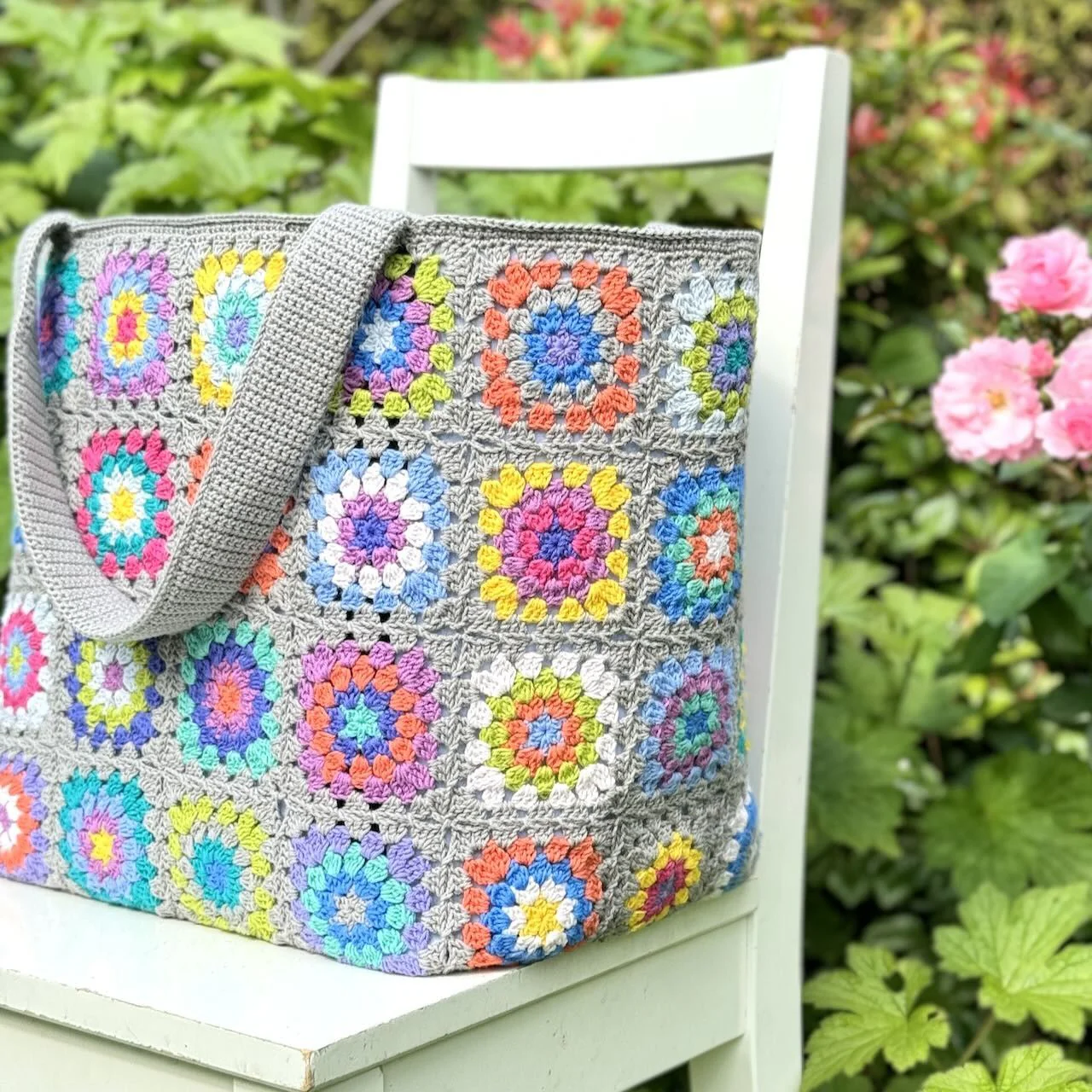 618-flower-square-bag-1.webp