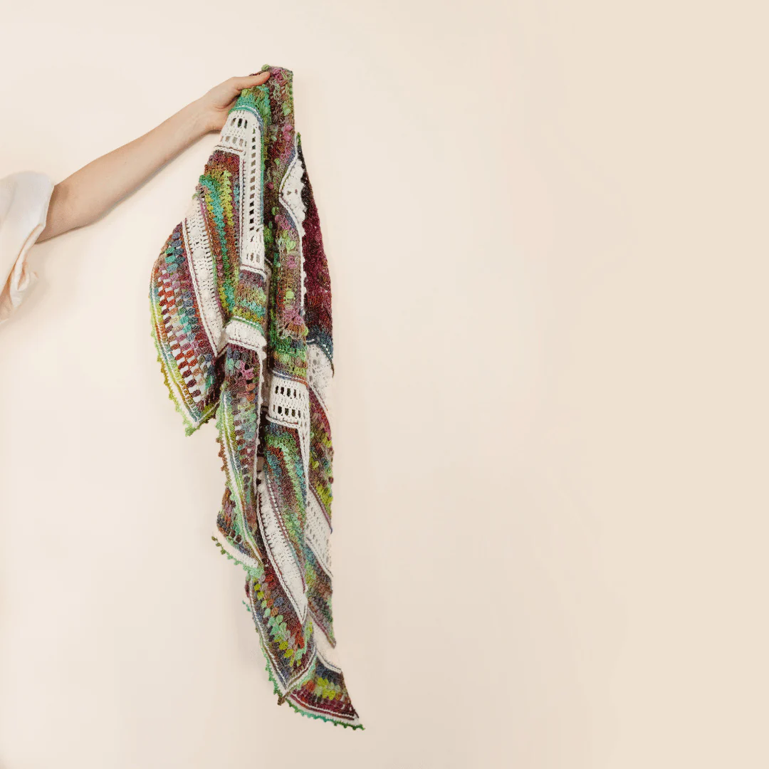 620-be-your-own-star-shawl-1.webp