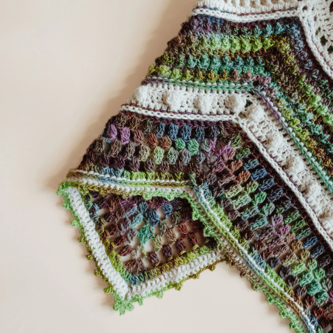 620-be-your-own-star-shawl-1.webp