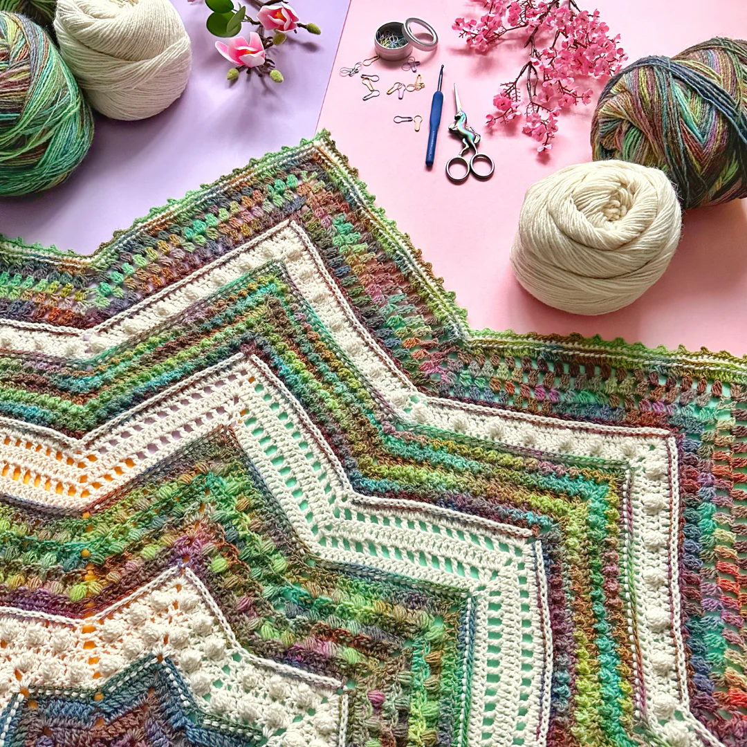620-be-your-own-star-shawl-1.webp