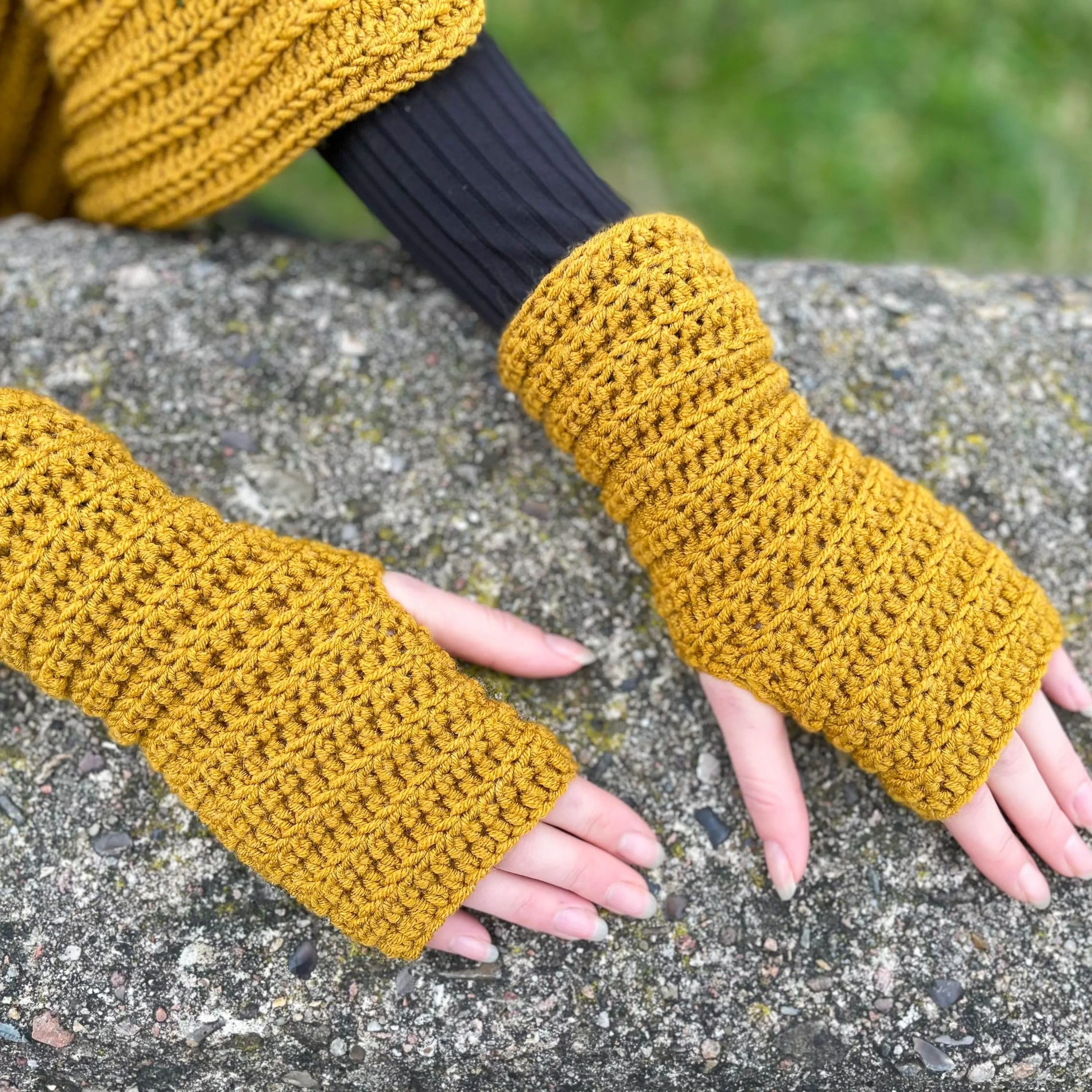 Kind Embrace - Wrist Warmers