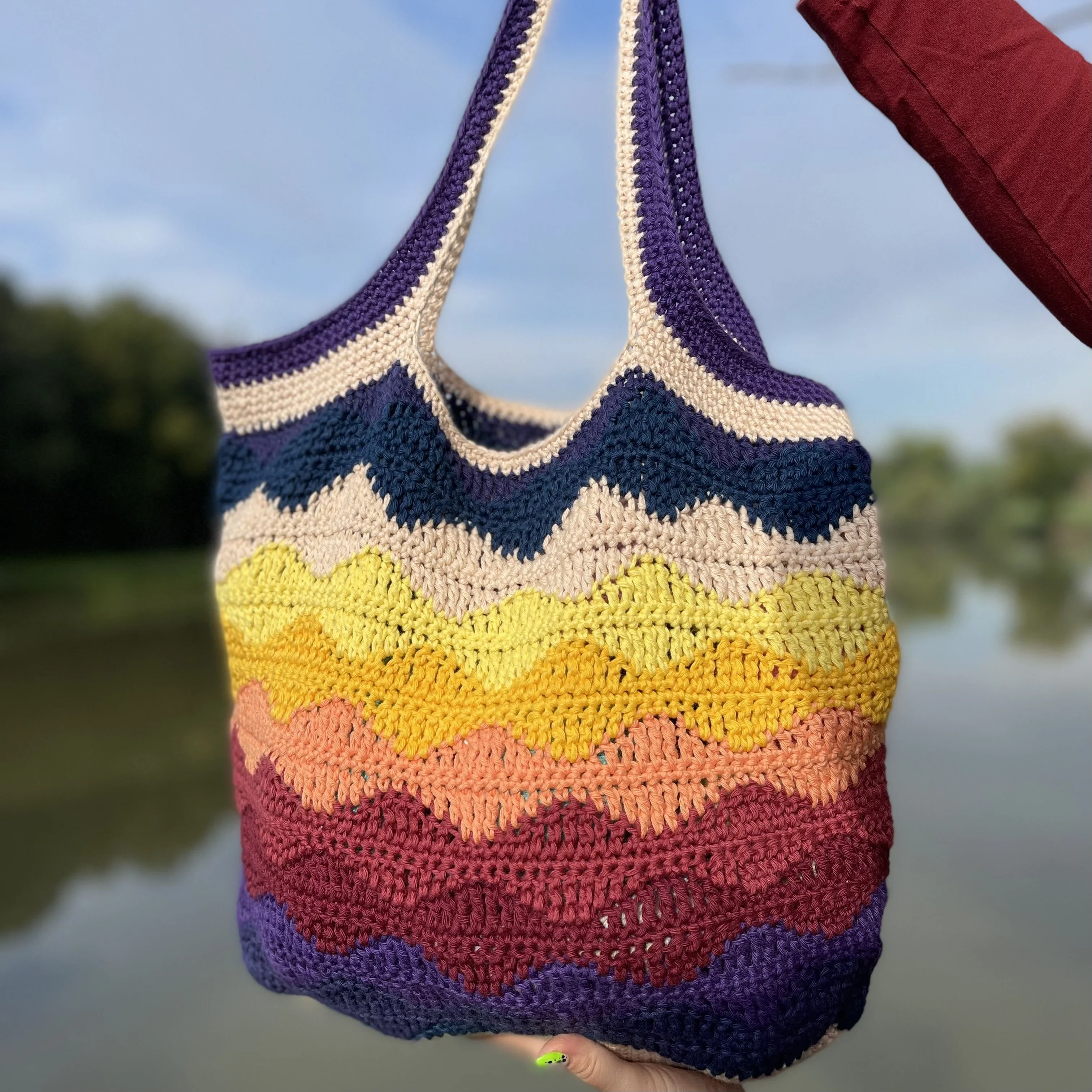 626-waves-of-nature-tote-bag-1.webp