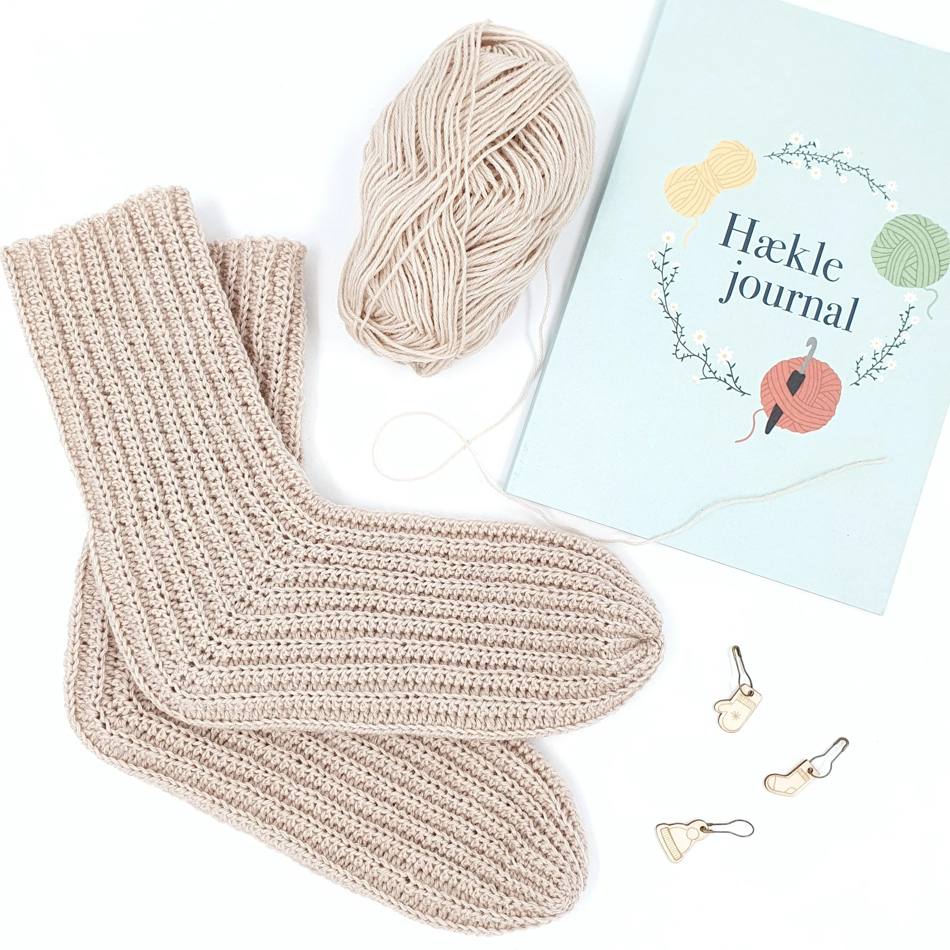 632-easy-breezy-ribbing-socks-1.webp