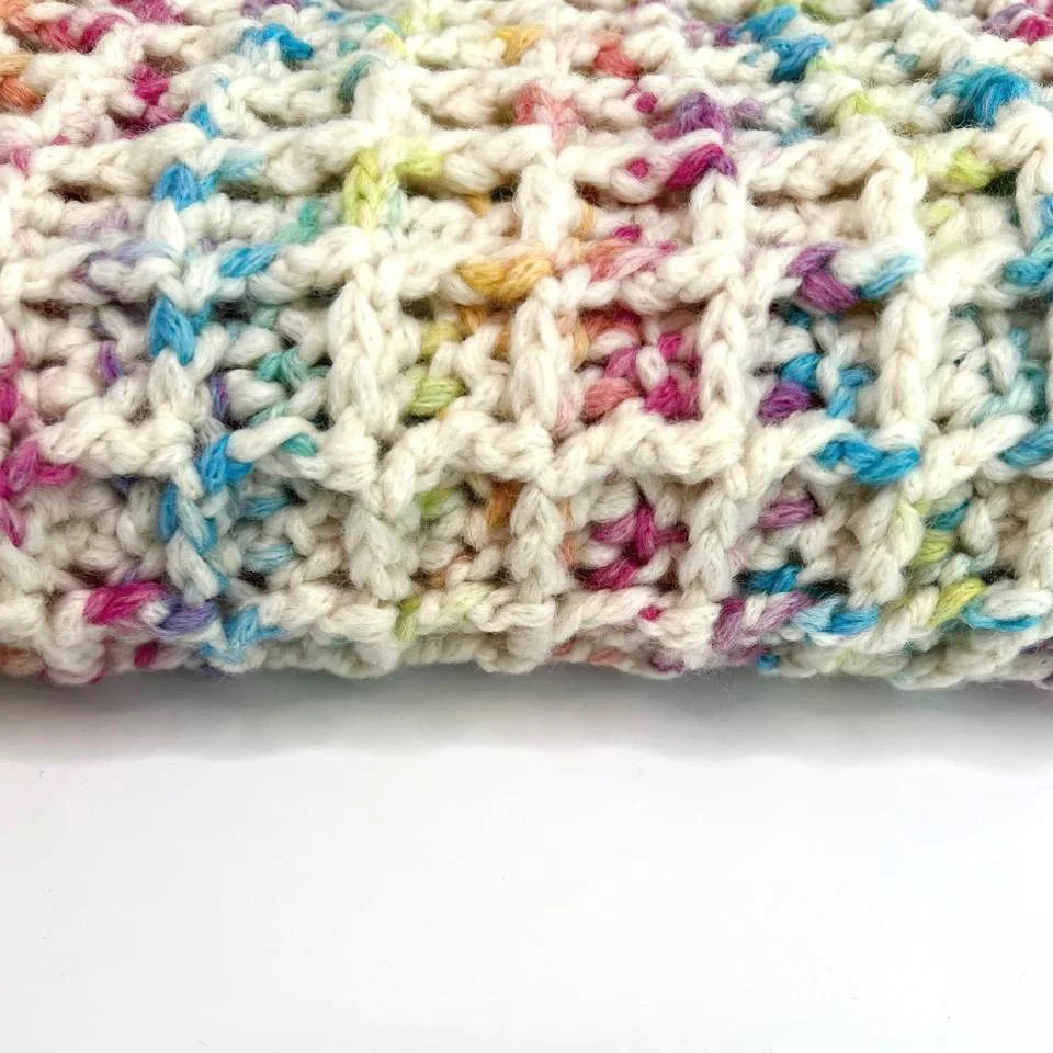 6323-iris-baby-blanket-1.webp
