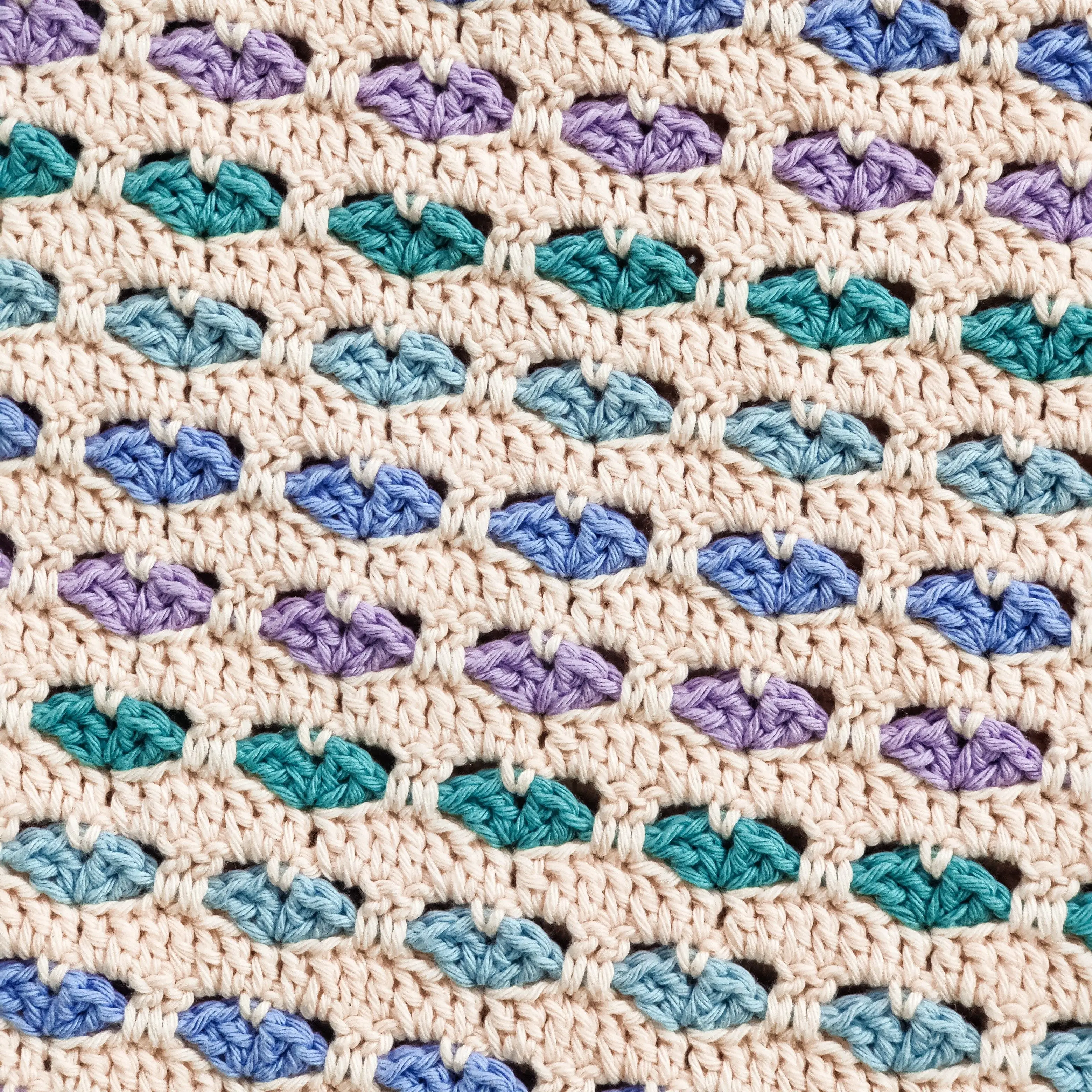 646-hearts-all-over-bag-1.webp
