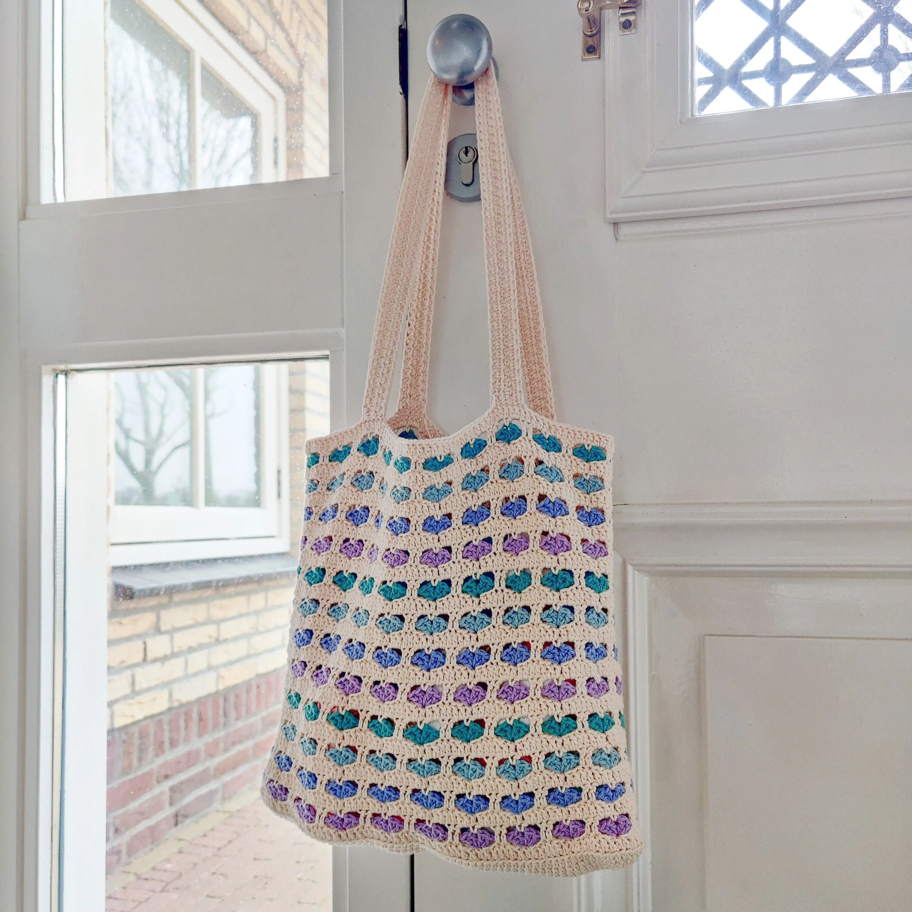 646-hearts-all-over-bag-1.webp