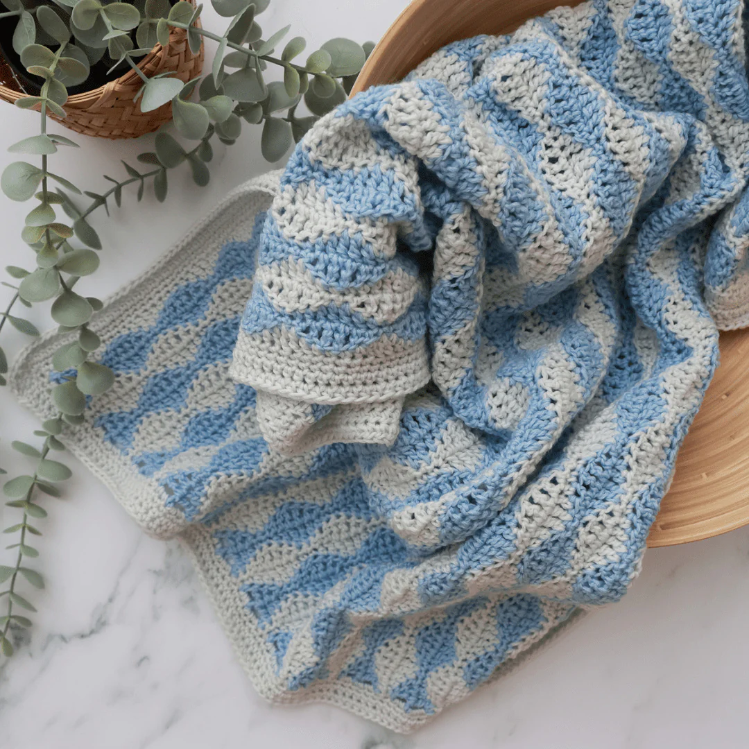 6467-little-waves-baby-blanket-1.webp
