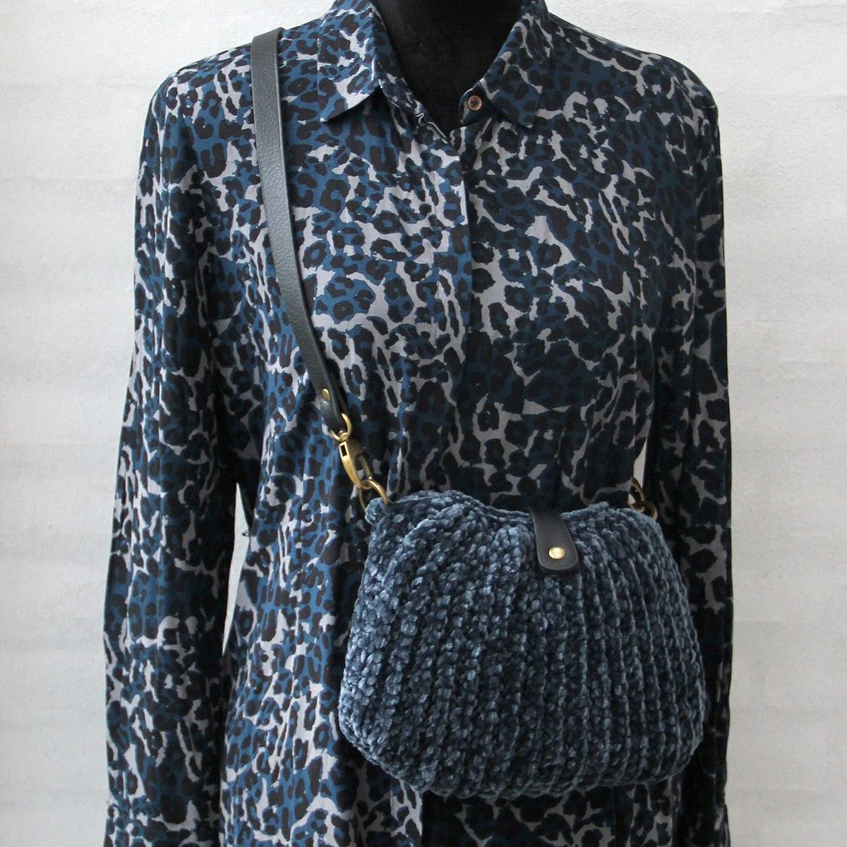 7568-pu-leather-strap-w-snap-4-3-x-0-8–1.webp