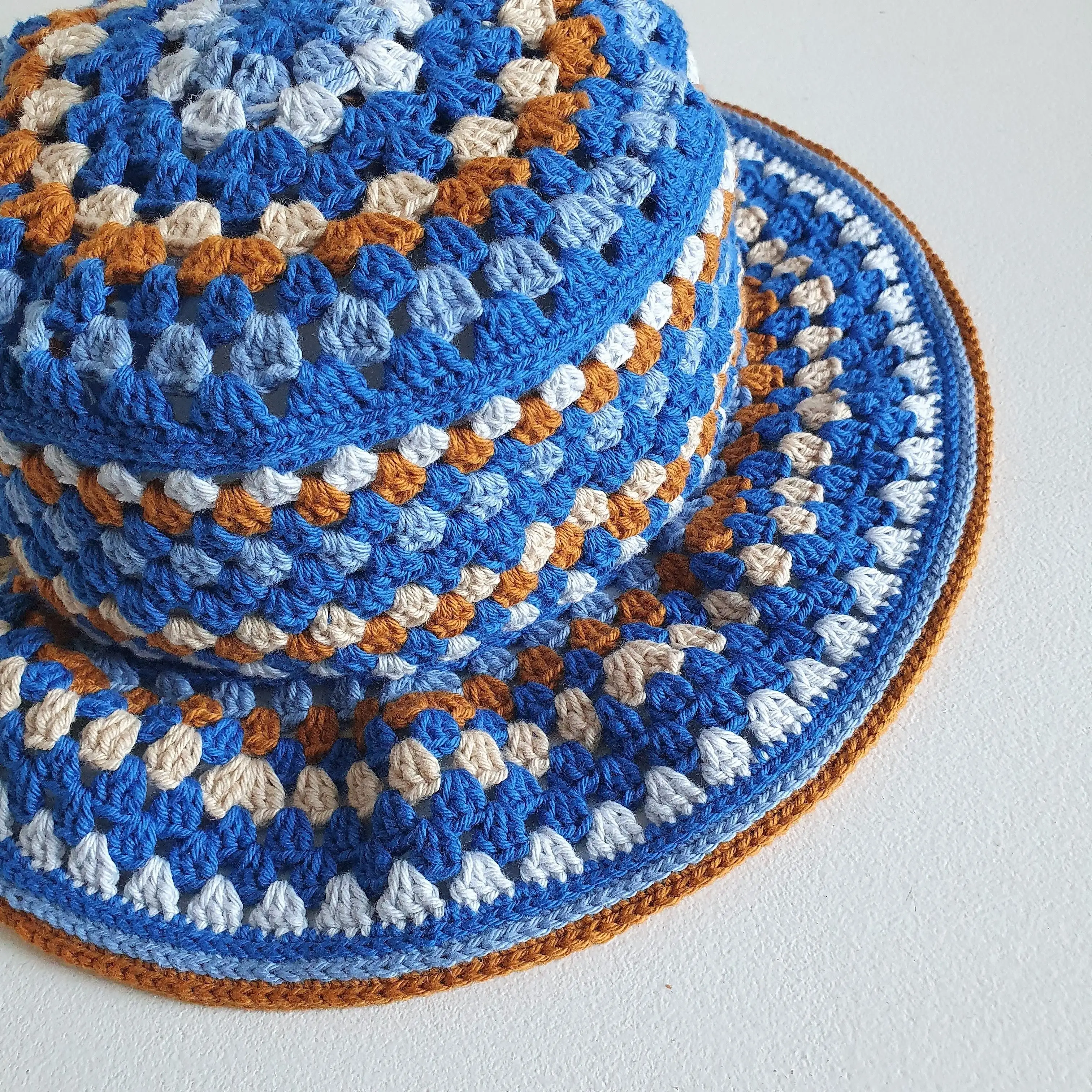 760-granny-s-summer-hat-1.webp