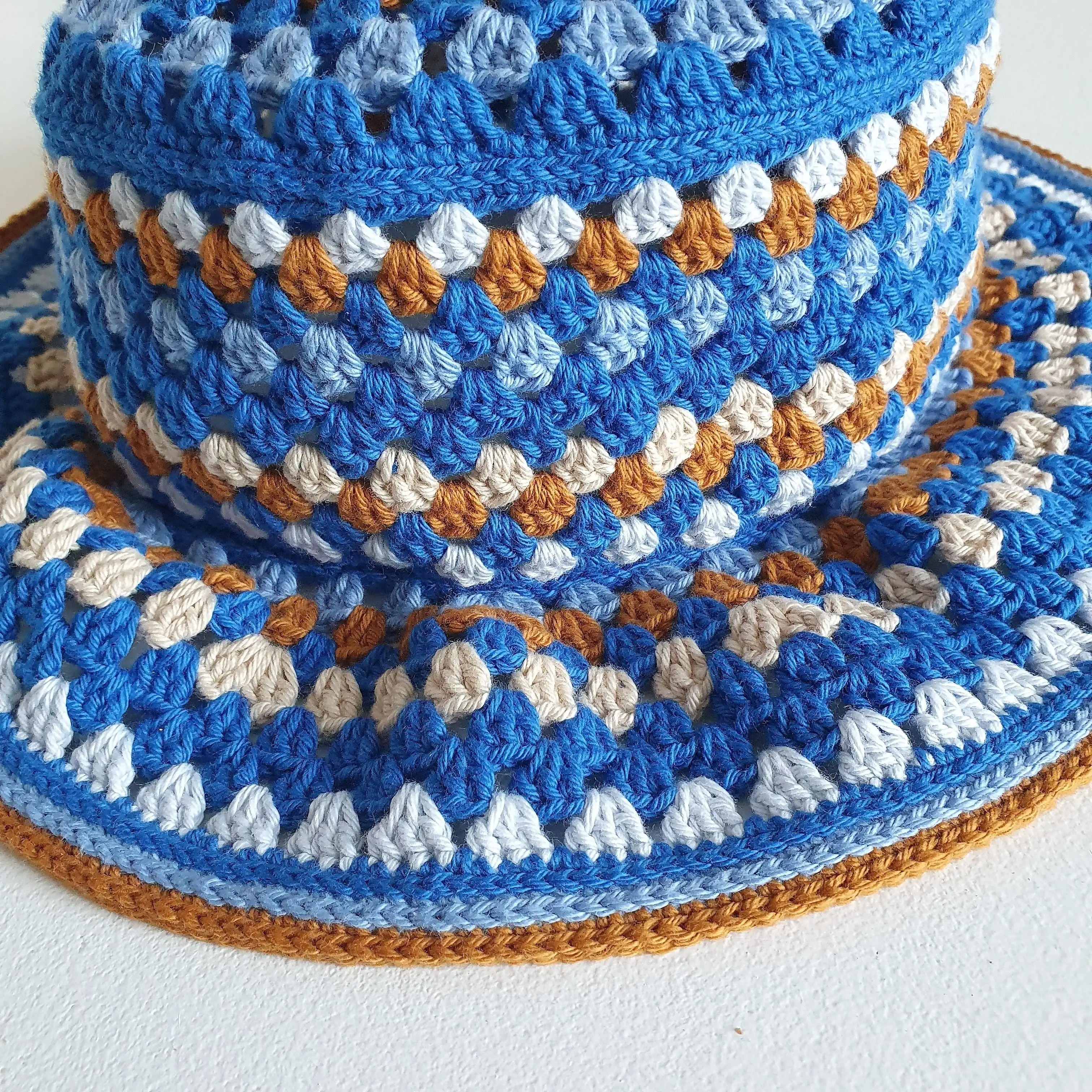 760-granny-s-summer-hat-1.webp