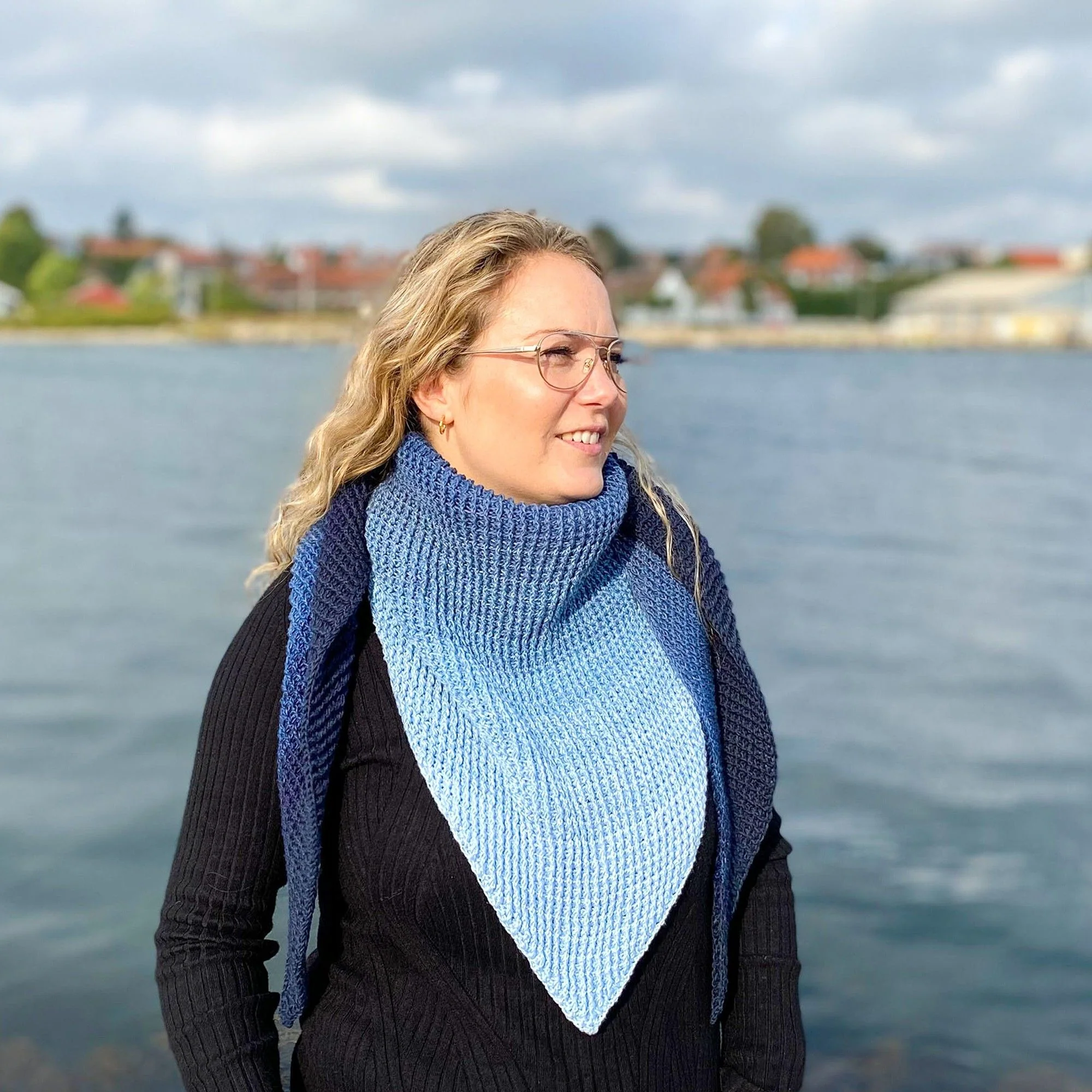 788-in-lines-shawl-1.webp
