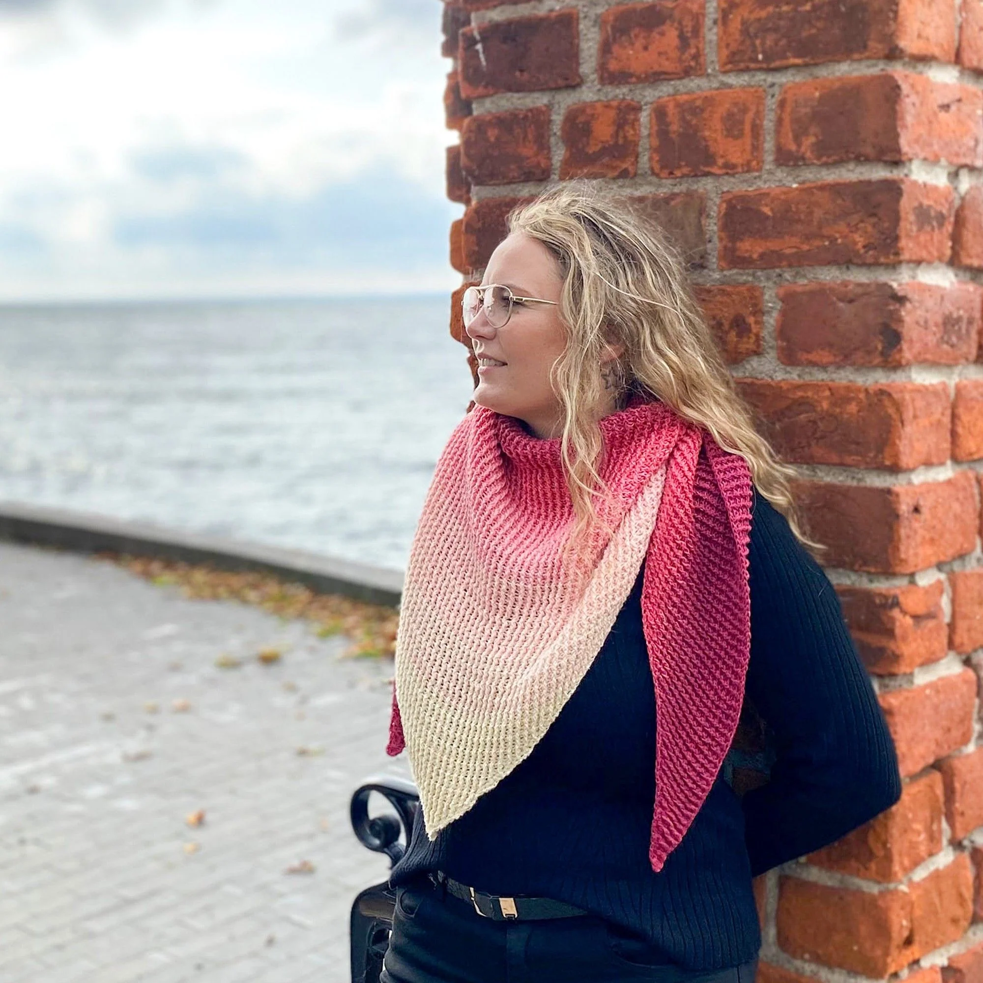 788-in-lines-shawl-1.webp