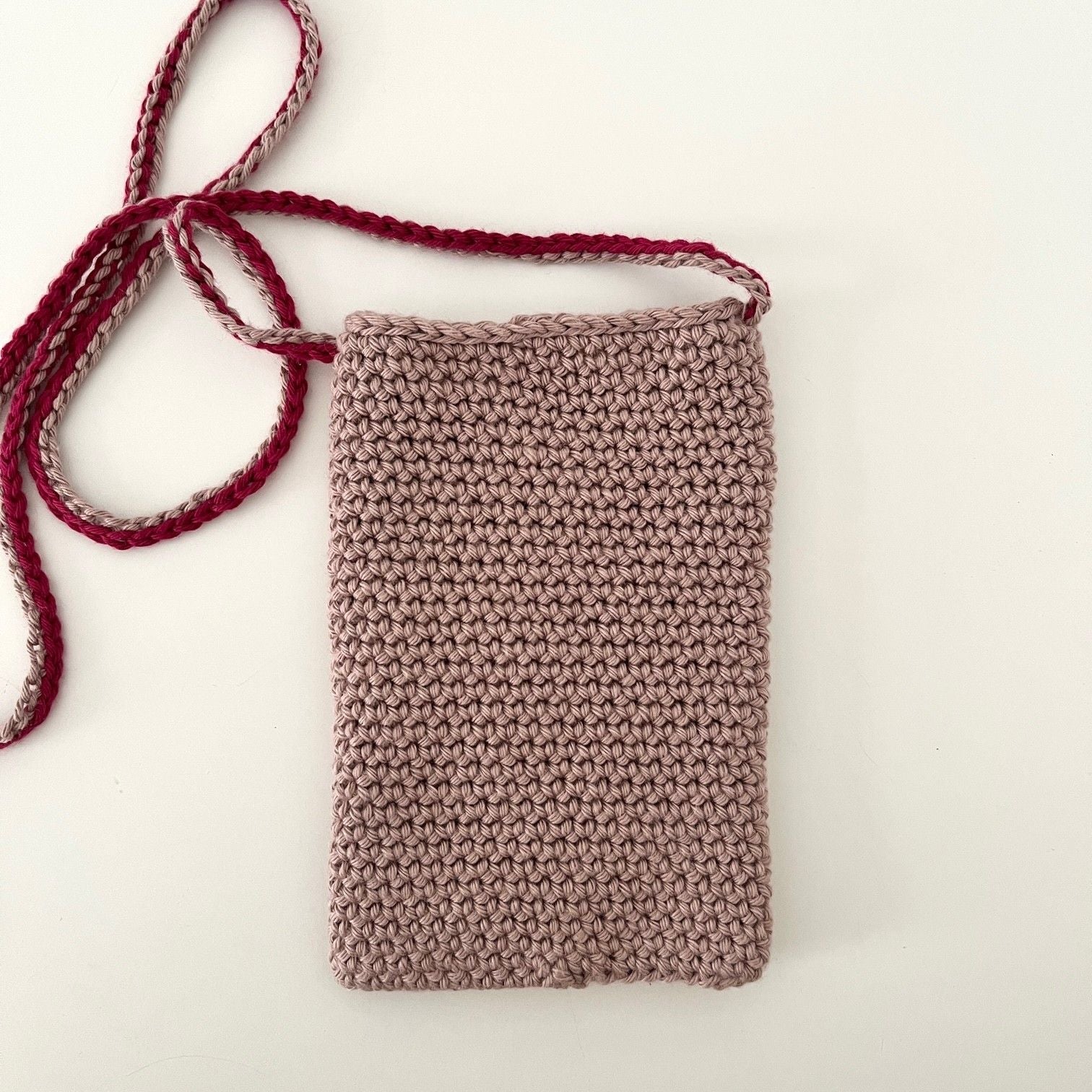 793-amore-phone-bag-1.webp