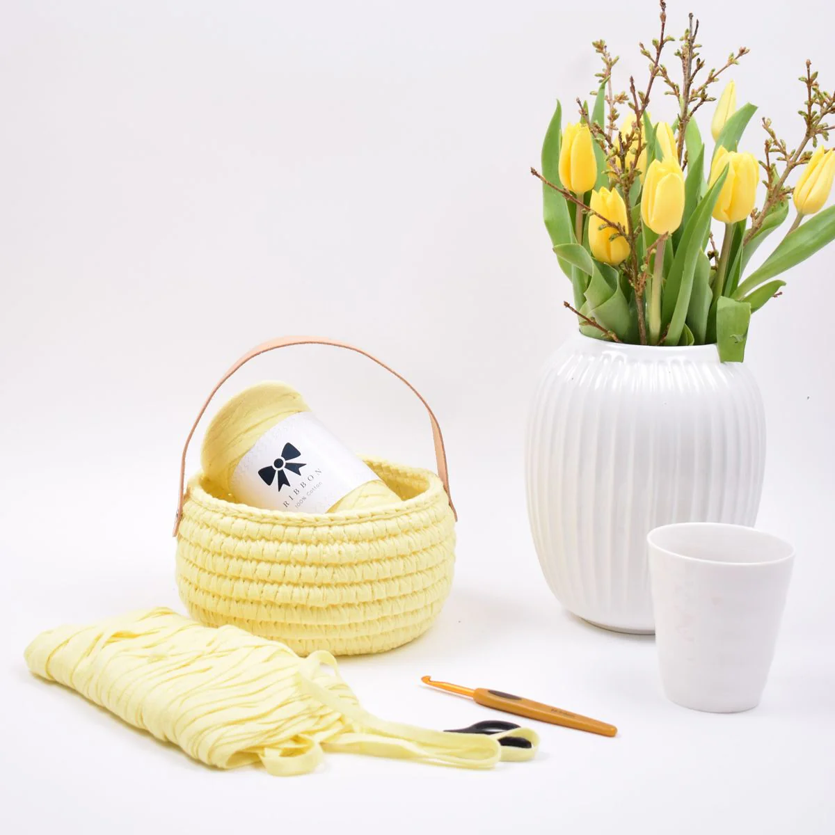 Ribbon Easter basket with leather handle