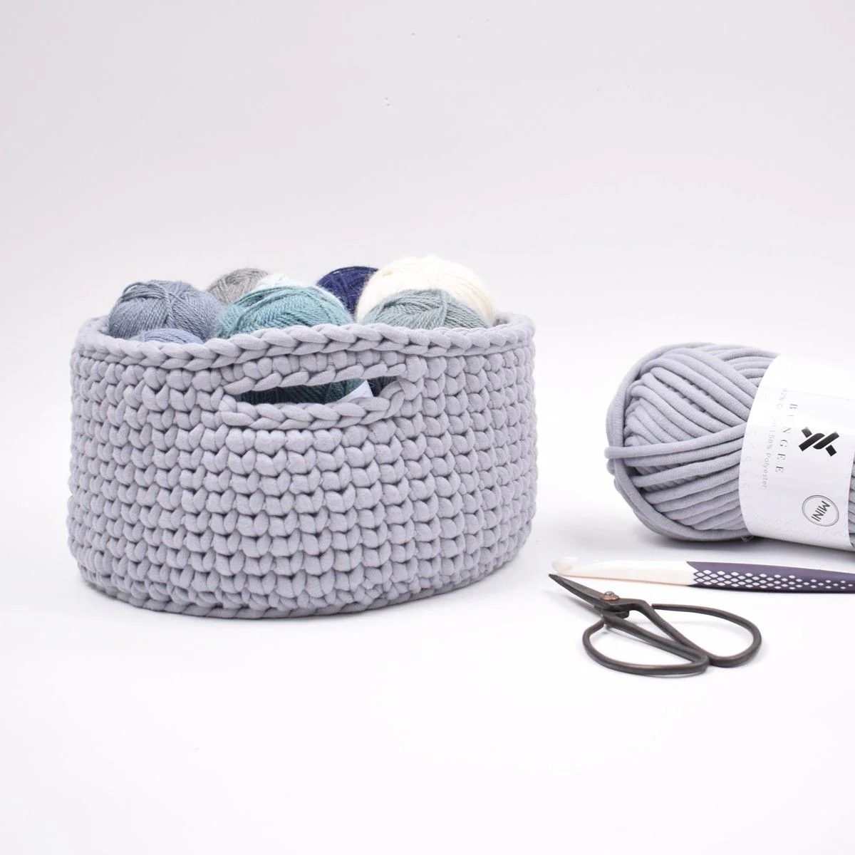7972-bungee-basket-with-handles-big-1.webp