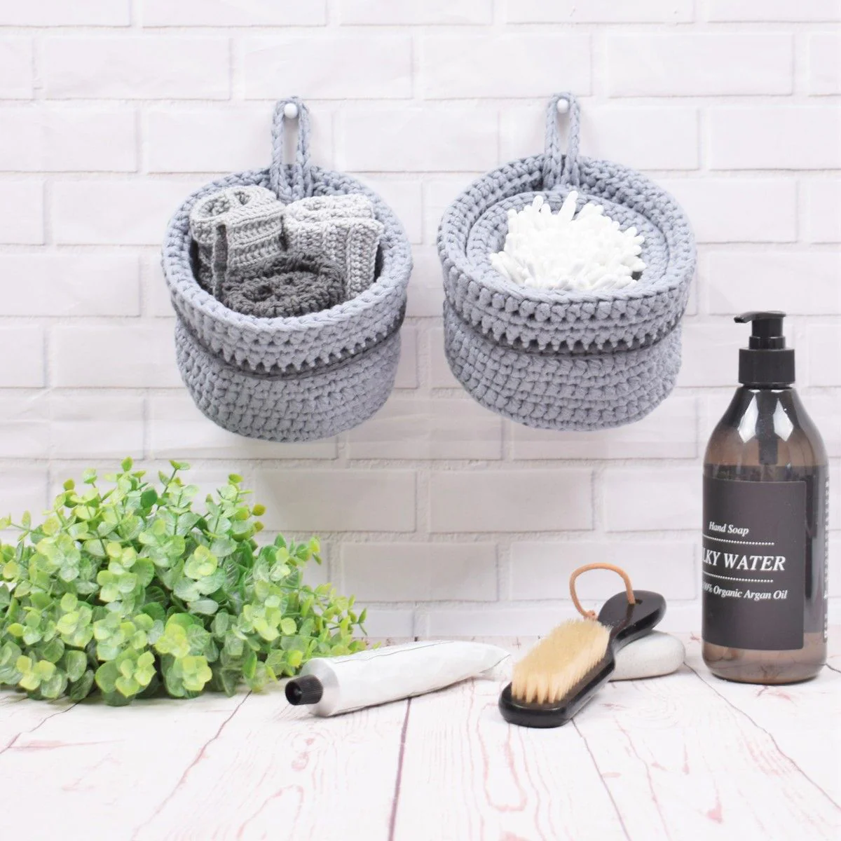 Small Hanging Basket - Ribbon