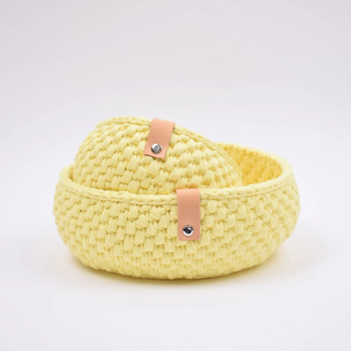 7992-ribbon-easter-bread-basket-1.webp